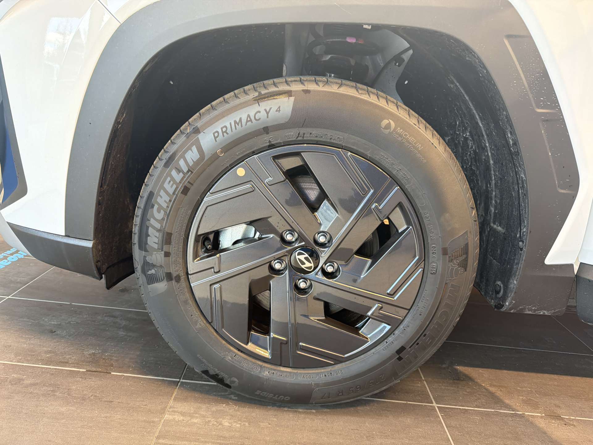HYUNDAI Tucson 1.6 TGDI HEV Black Line Automat-image-8