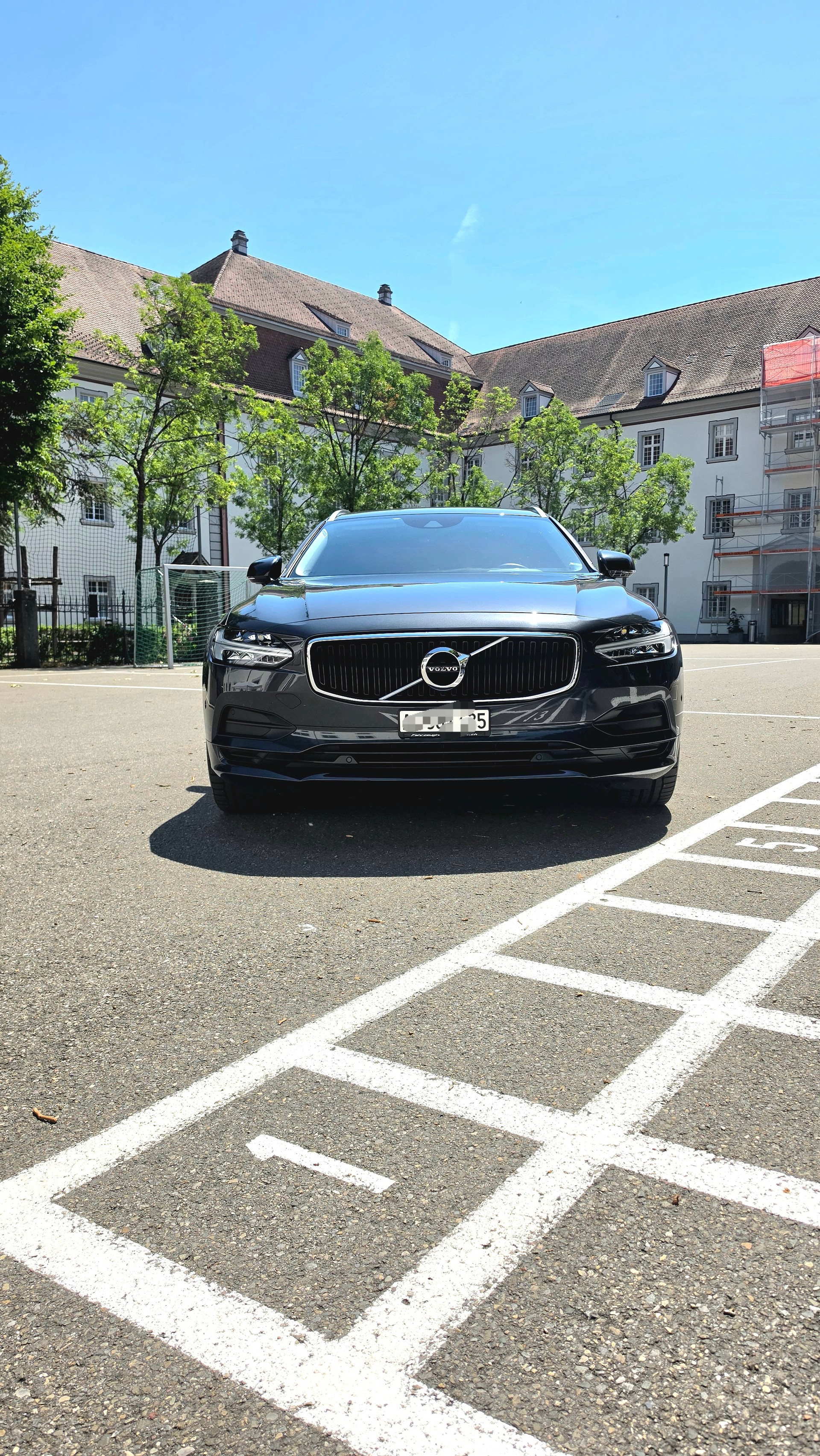 VOLVO D4 Momentum Geartronic 8-image-6