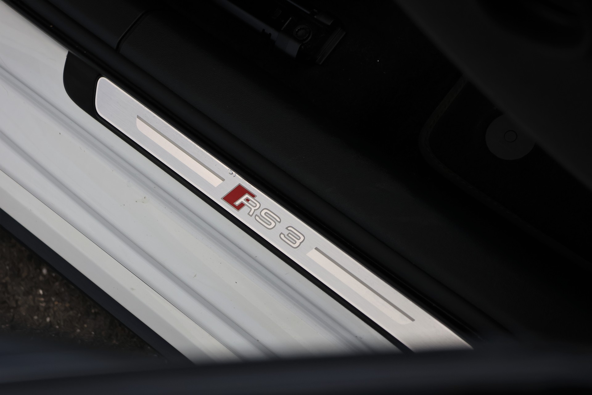 AUDI RS3 Sportback 2.5 TSI quattro S-tronic (CH)-image-23