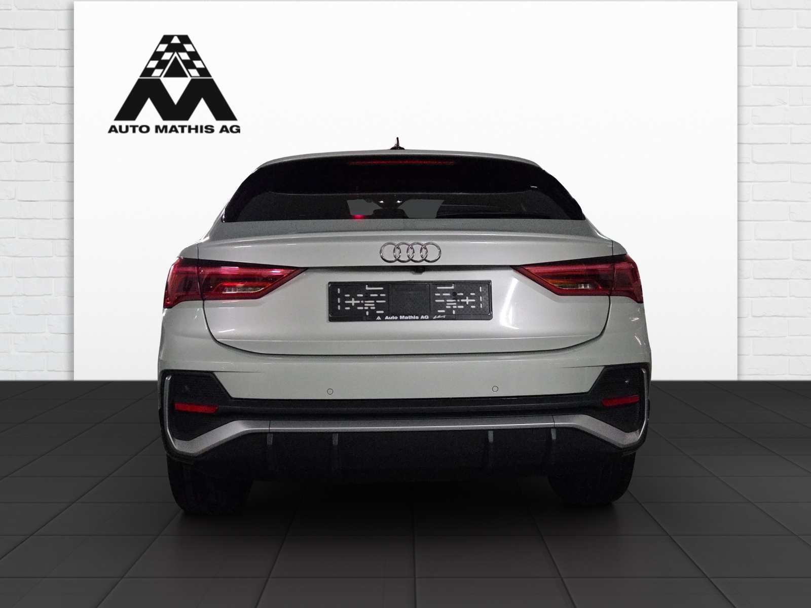AUDI Q3 Sportback 45 TFSI S line quattro S-tronic-image-9