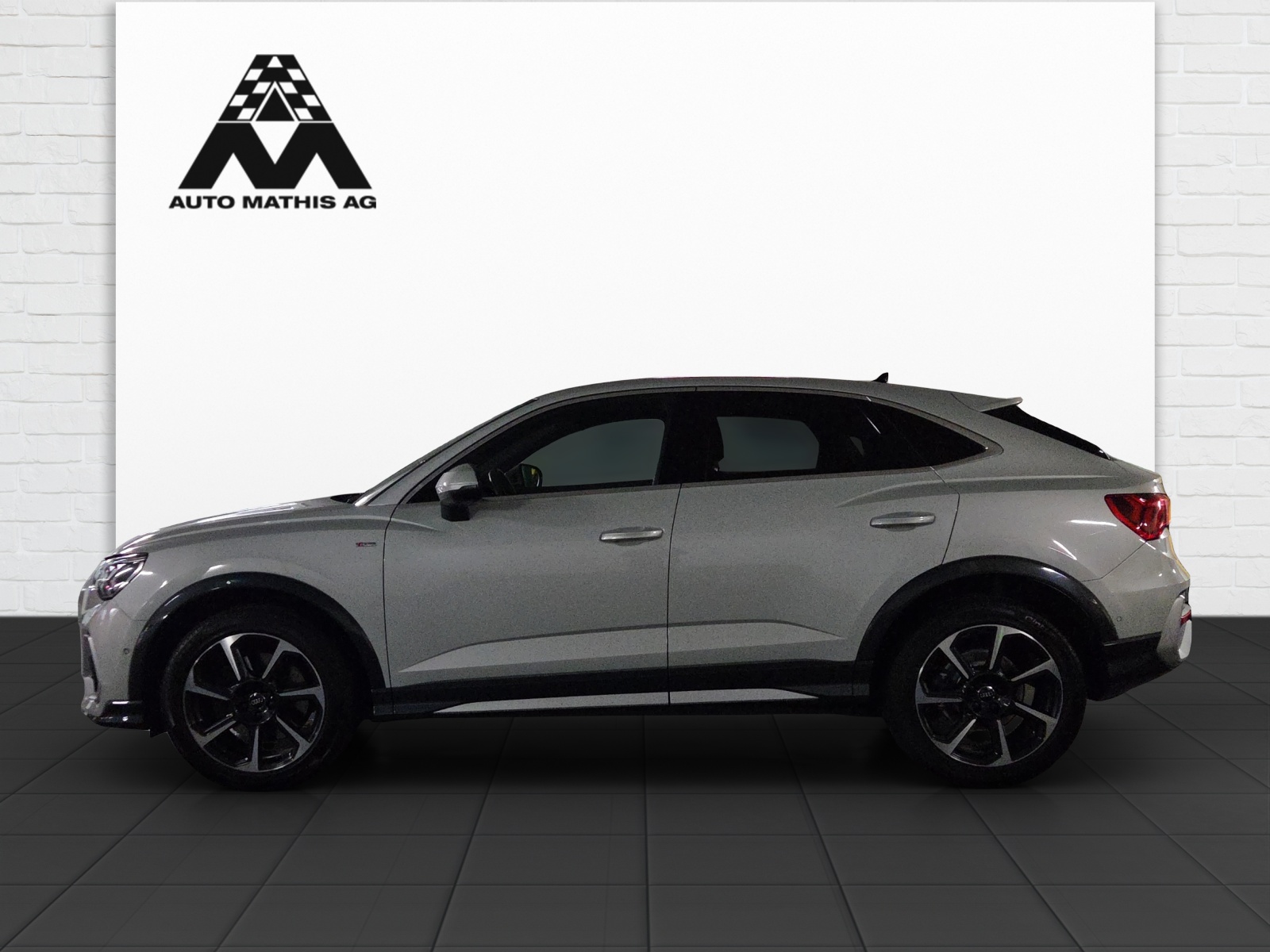 AUDI Q3 Sportback 45 TFSI S line quattro S-tronic-showroom-element-2