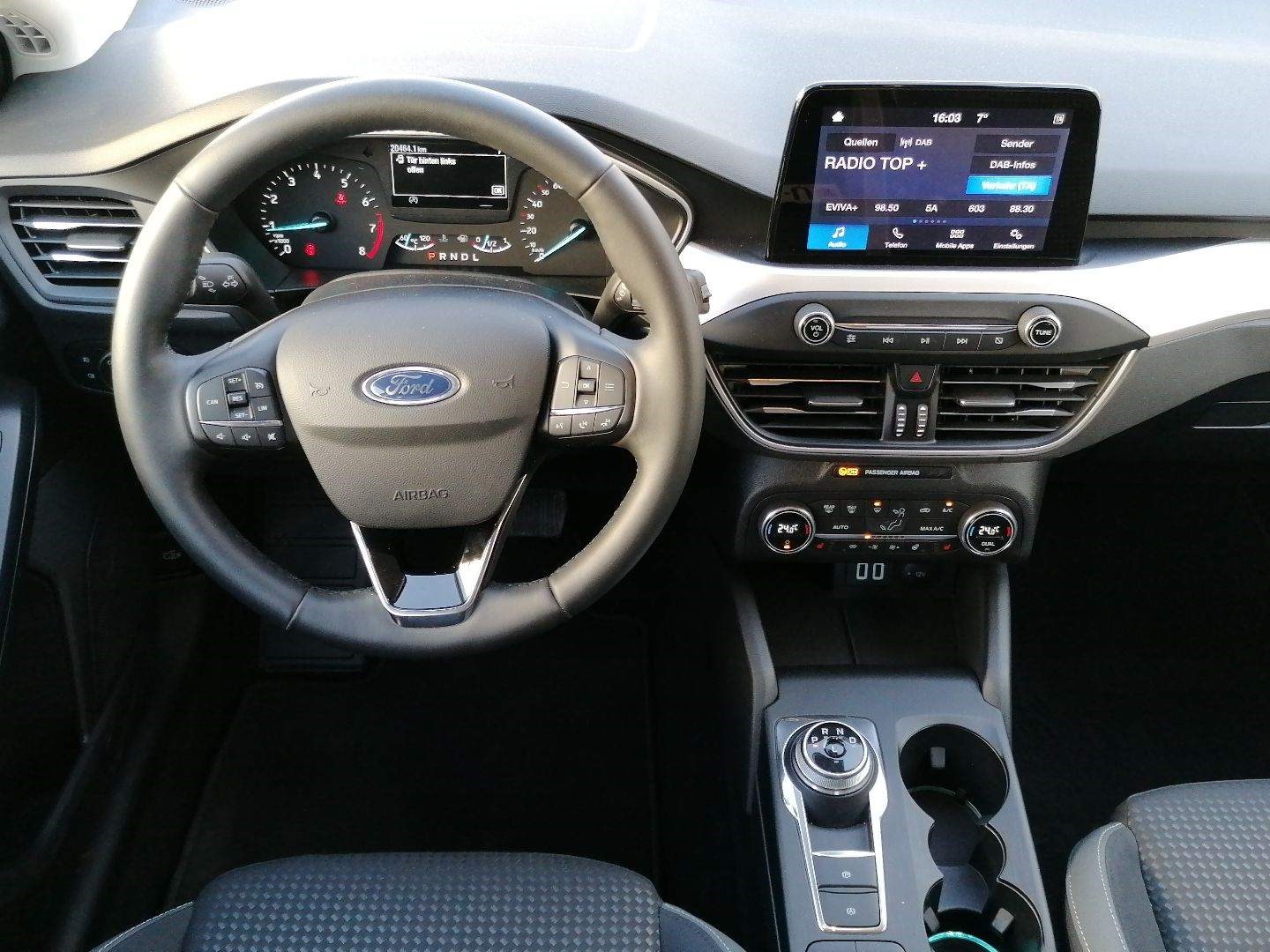 FORD Focus 1.0 SCTi Cool Connect Automat-image-9