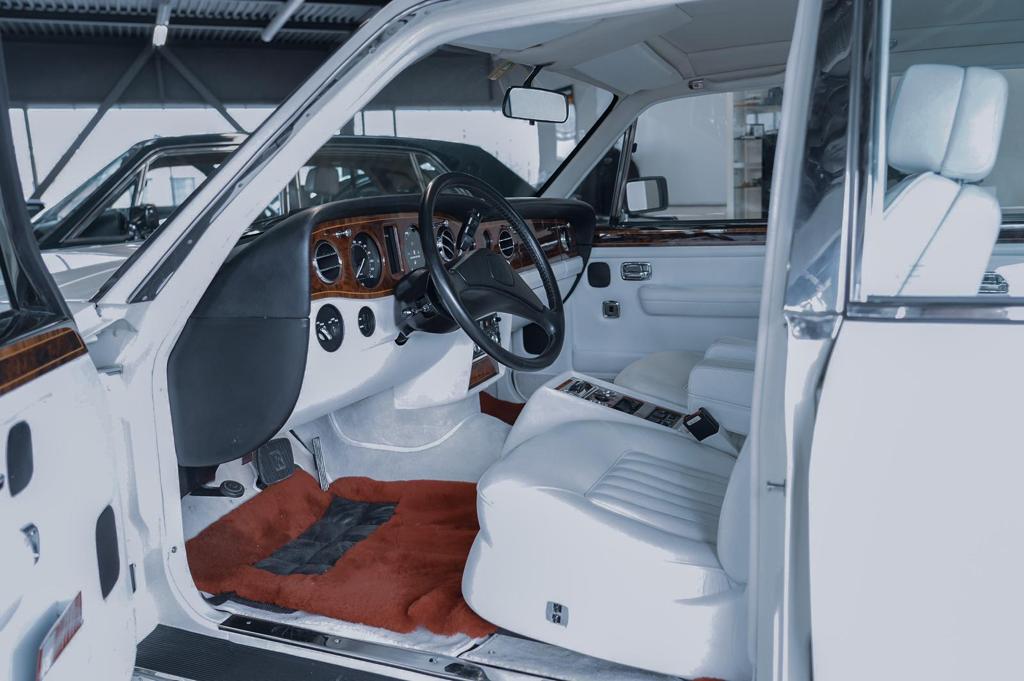 ROLLS-ROYCE Silver Spirit II-image-3