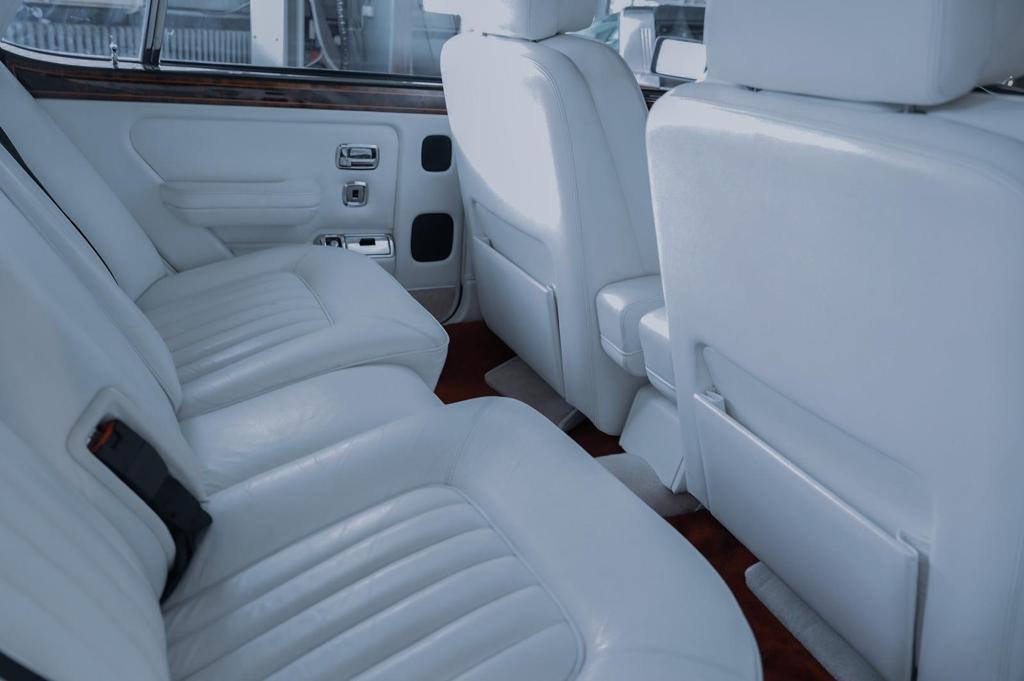 ROLLS-ROYCE Silver Spirit II-image-6