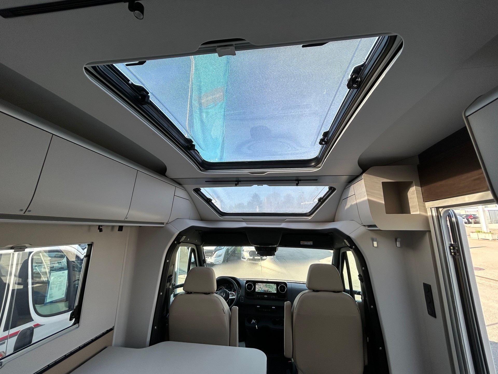 ADRIA Coral Supreme MB 650 SL-image-22