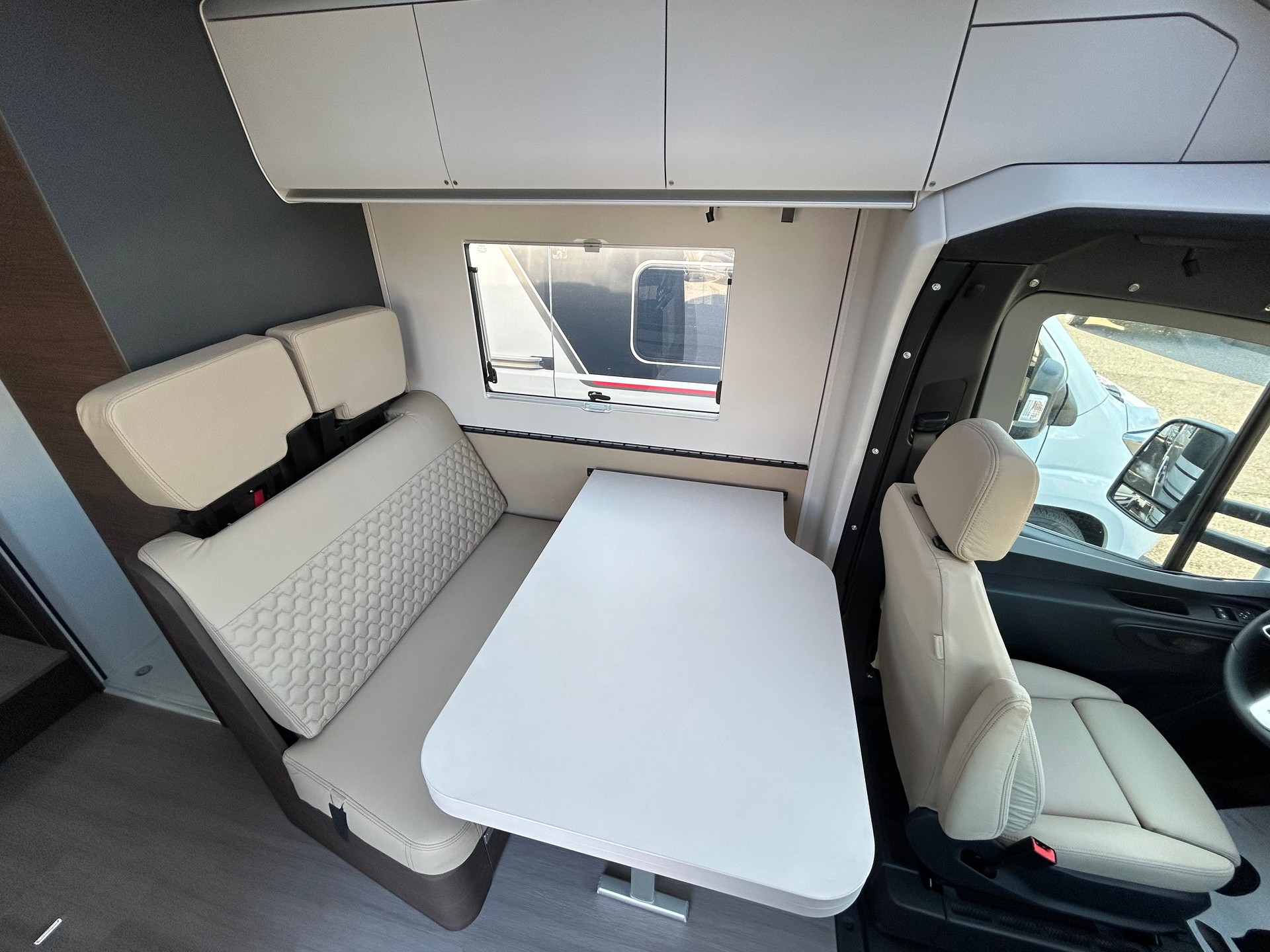 ADRIA Coral Supreme MB 650 SL-image-27