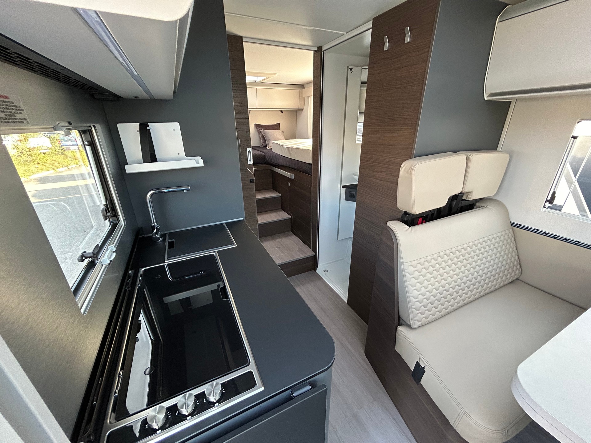 ADRIA Coral Supreme MB 650 SL-image-12