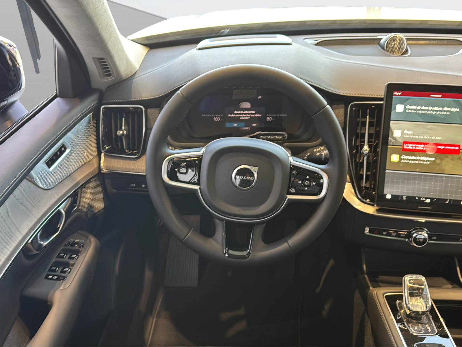 VOLVO XC90 T8 eAWD PluginHybrid Ultra Dark Geartronic-image-11
