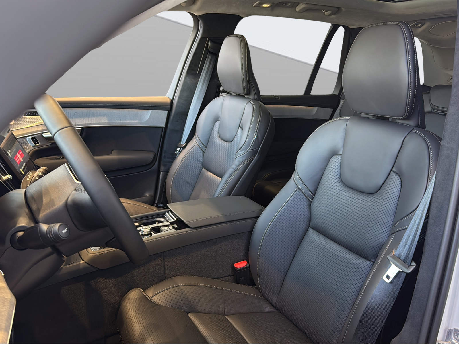 VOLVO XC90 T8 eAWD PluginHybrid Ultra Dark Geartronic-image-9