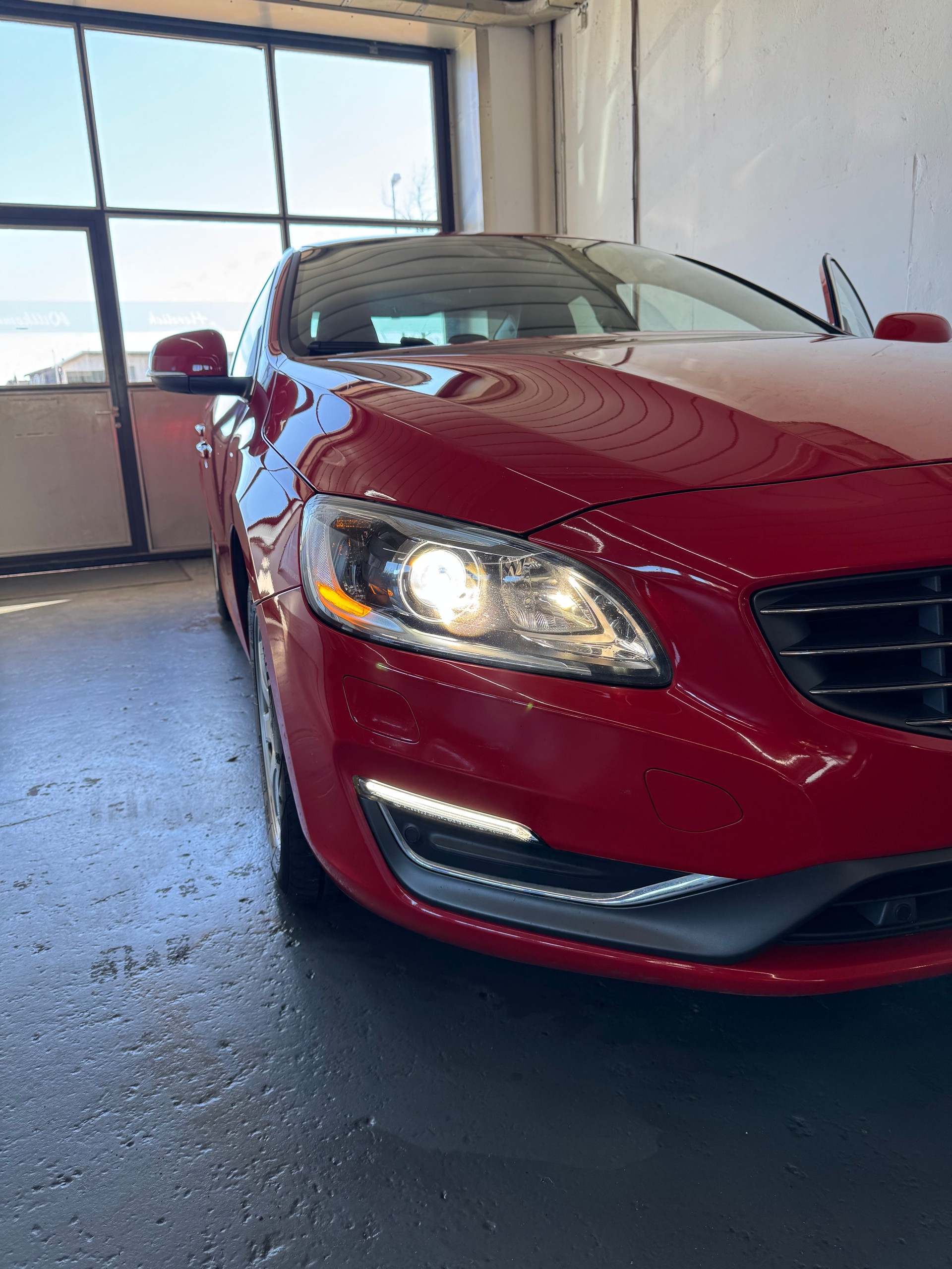 VOLVO S60 D3 Momentum Geartronic-showroom-element-3