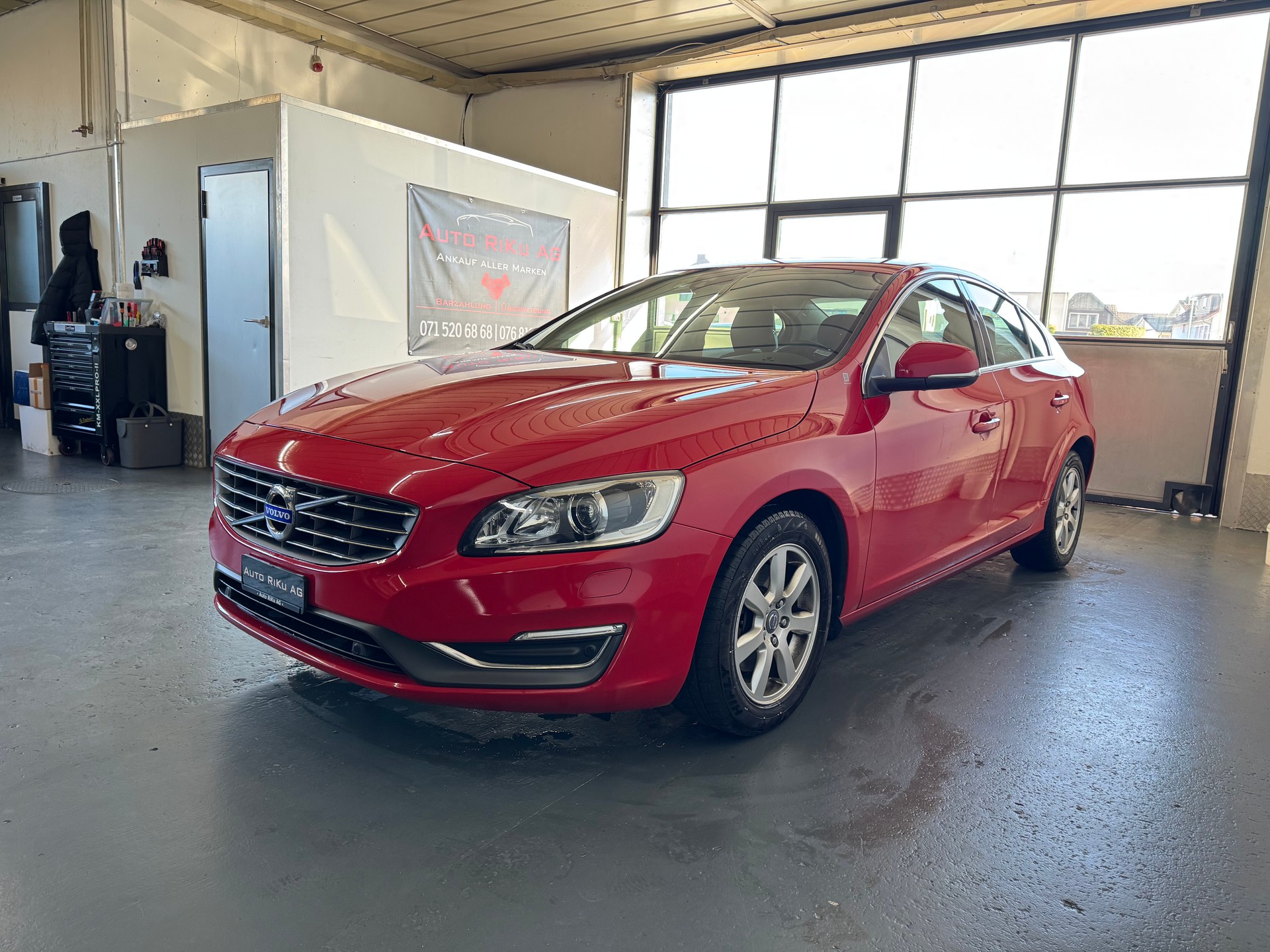 VOLVO S60 D3 Momentum Geartronic-image-7