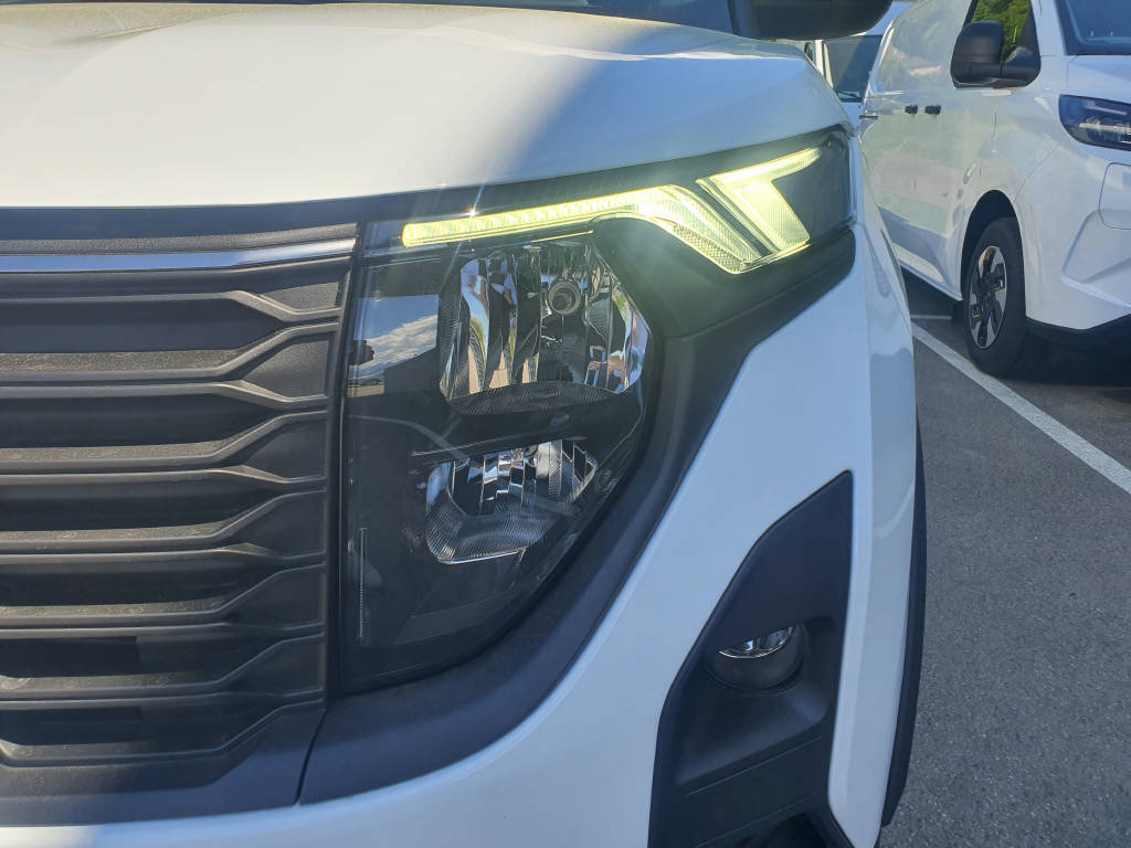 FORD Transit Courier Van 1.0 EcoBoost Active-image-7