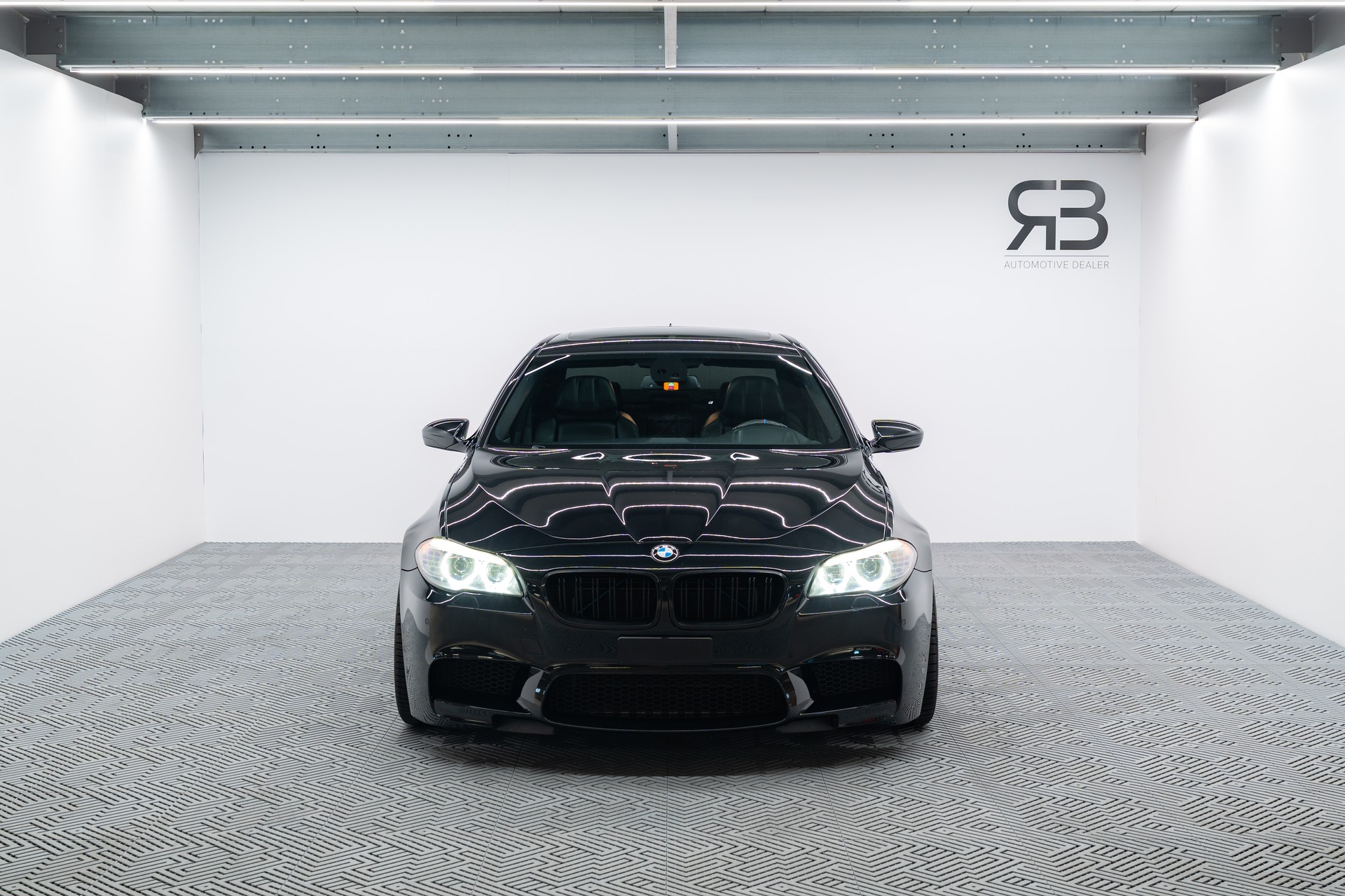 BMW M5 Drivelogic-image-1