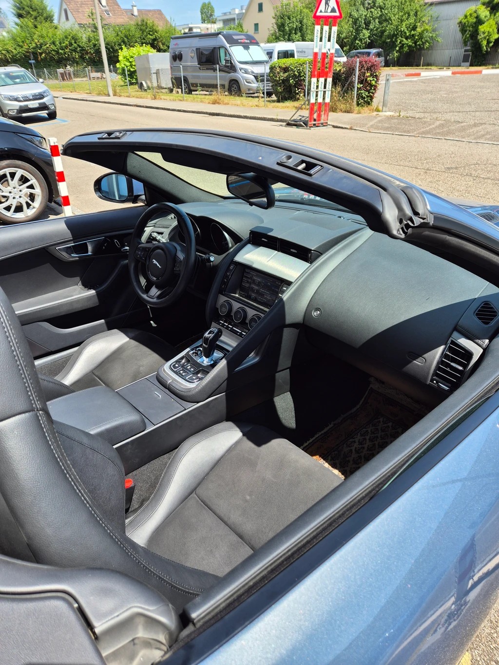 JAGUAR F-Type Convertible 3.0 V6 S/C-image-3