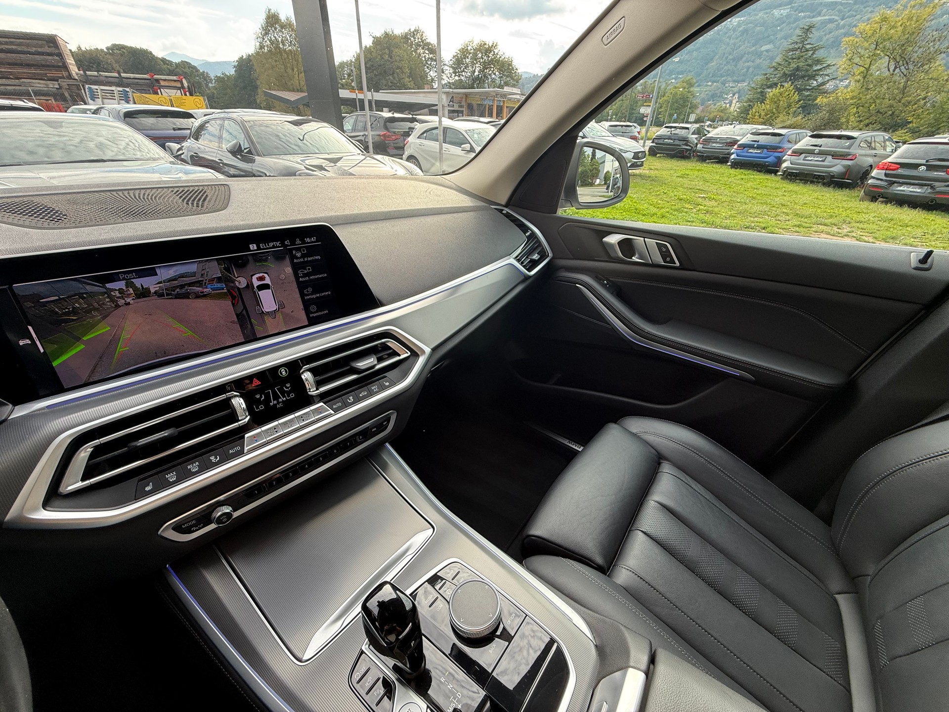 BMW X5 xDrive 48V 30d Steptronic-image-15