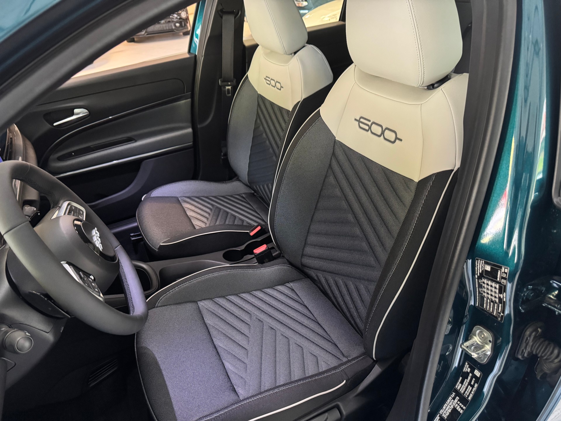 FIAT 600h MildHybrid Cult-image-4