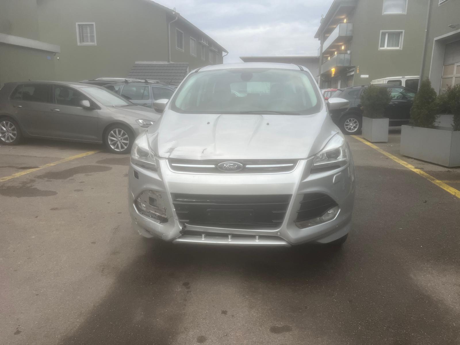 FORD Kuga 2.0 TDCi Titanium 4WD PowerShift-image-2