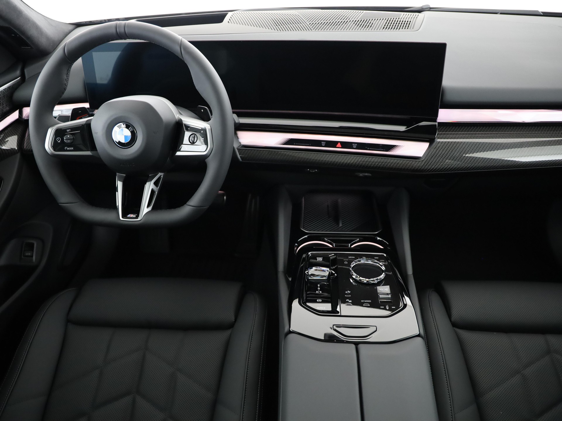 BMW 540d xDrive Touring-image-4