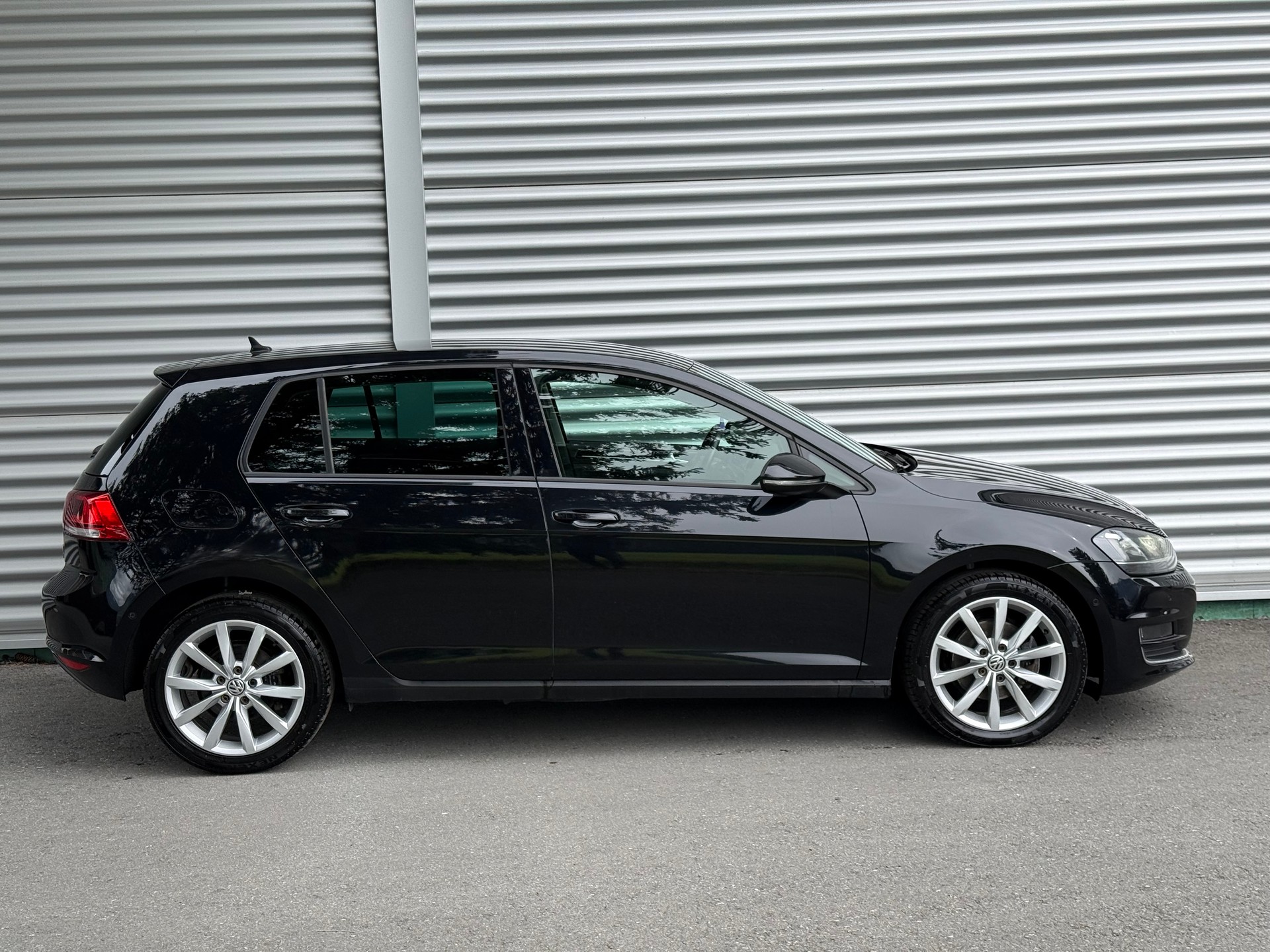 VW Golf 2.0 TDI Highline 4Motion-image-3