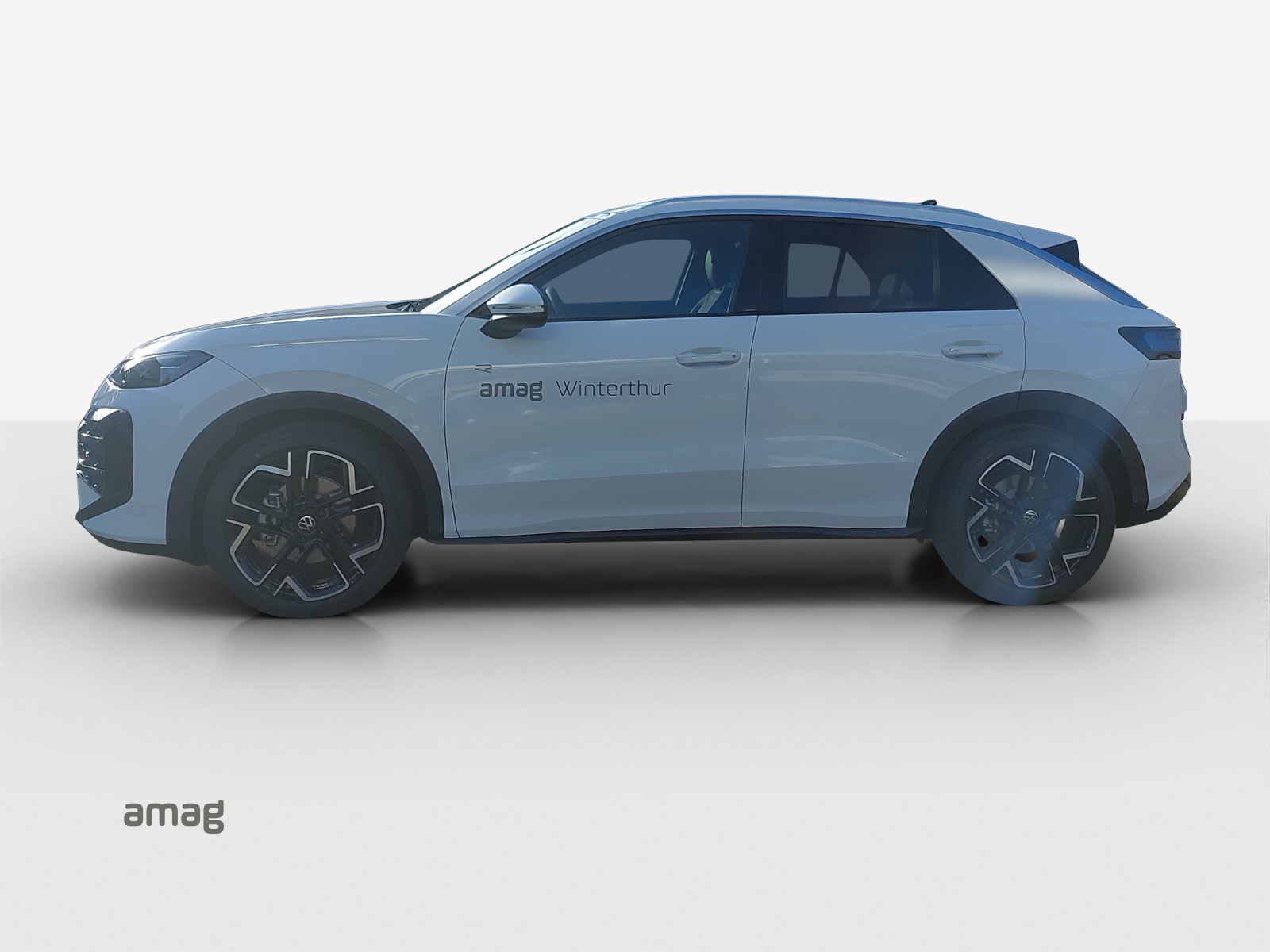 VW T-Roc 1.5 eTSI mHEV R-Line DSG-showroom-element-1