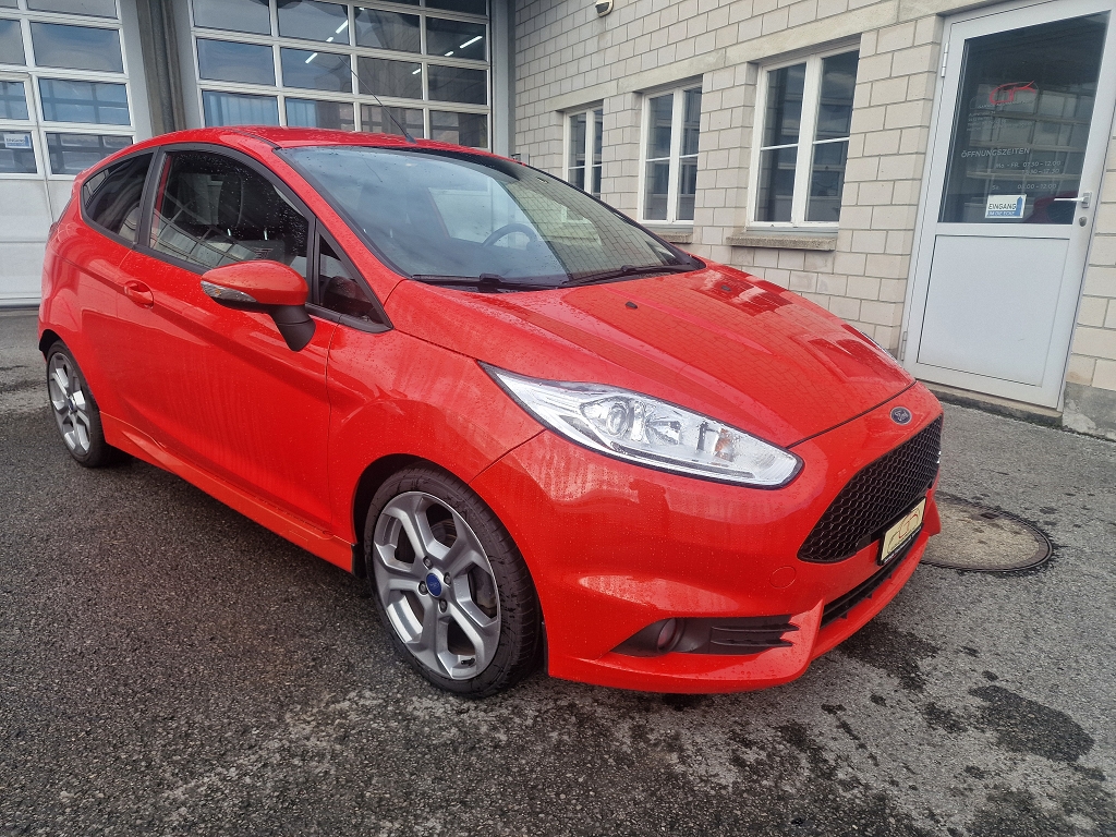 FORD Fiesta 1.6 EcoB ST-image-1