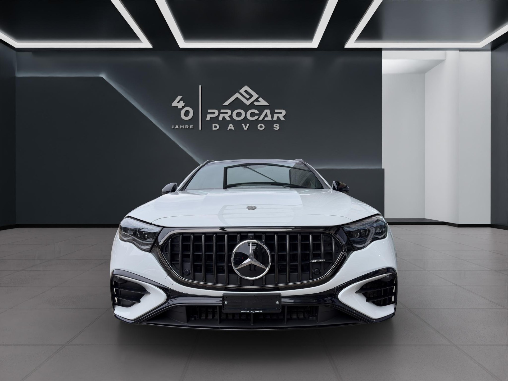 MERCEDES-BENZ E 53 Hybrid AMG 4matic+ Kombi-showroom-element-1
