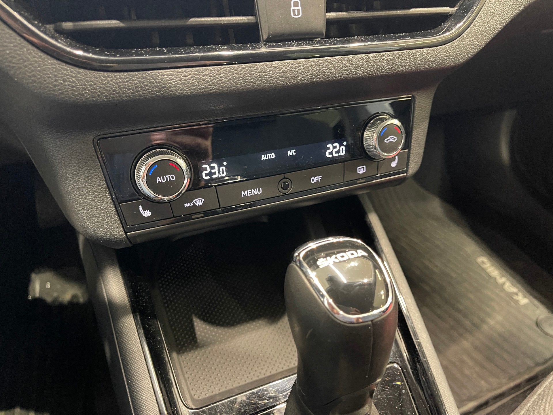 SKODA Kamiq 1.0 TSI Style DSG-image-18
