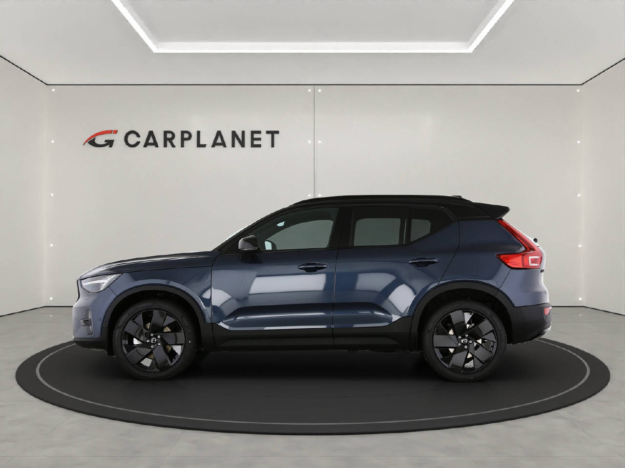 VOLVO XC40 2.0 B4 MH Black Edition-showroom-element-1