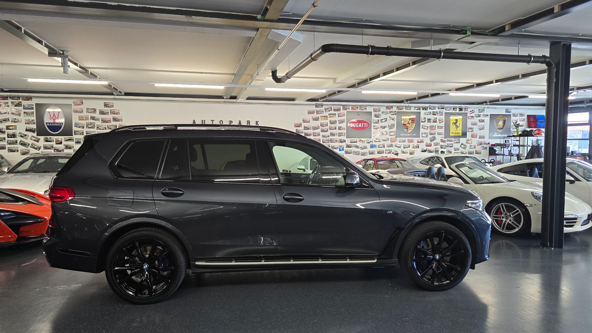 BMW X7 xDrive 40i Steptronic M Sport-showroom-element-3