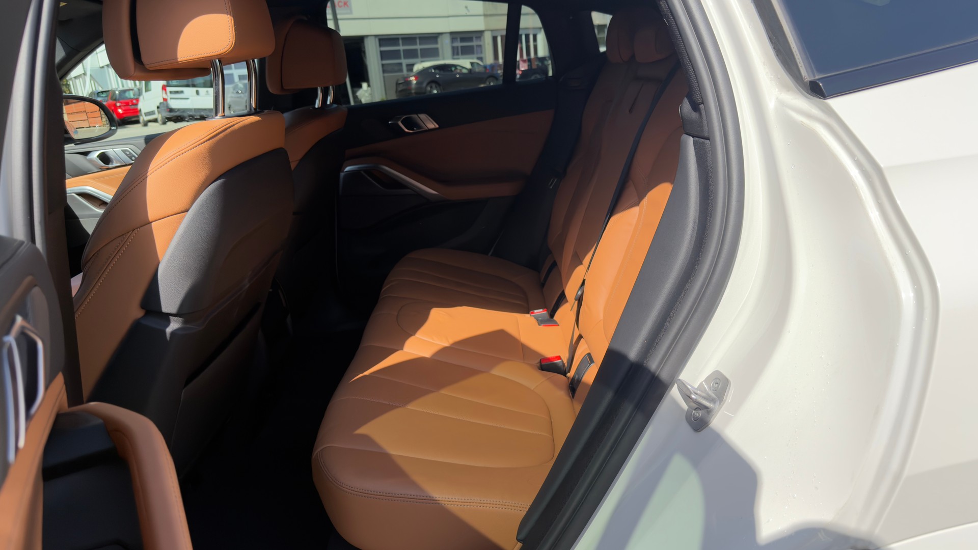 BMW X6 xDrive 48V 30d M Sport Steptronic-image-17
