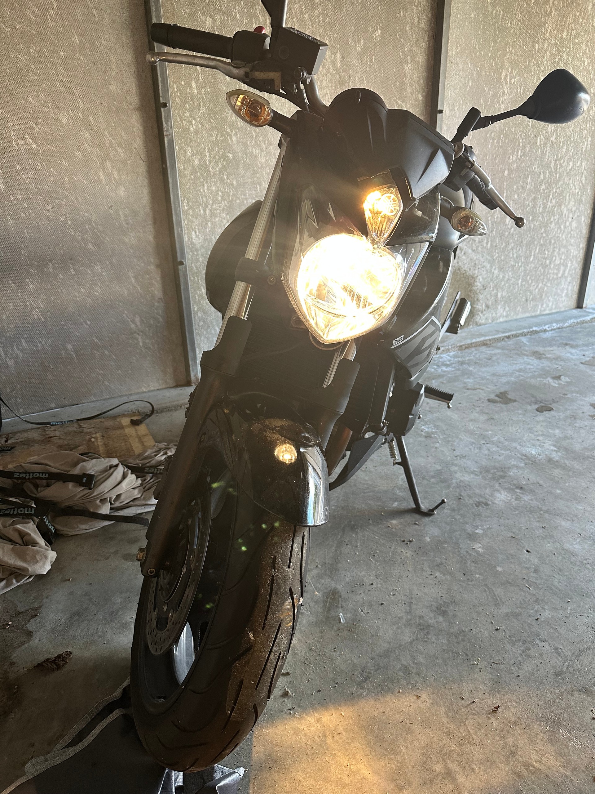 YAMAHA XJ 6 N-image-1