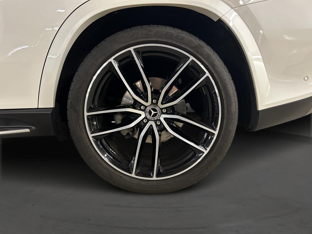 MERCEDES-BENZ GLS 400 d AMG Line 4matic-image-11