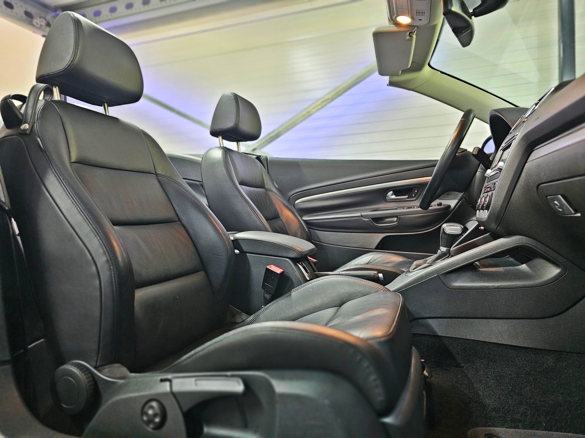 VW Eos 2.0 FSI Turbo-image-19
