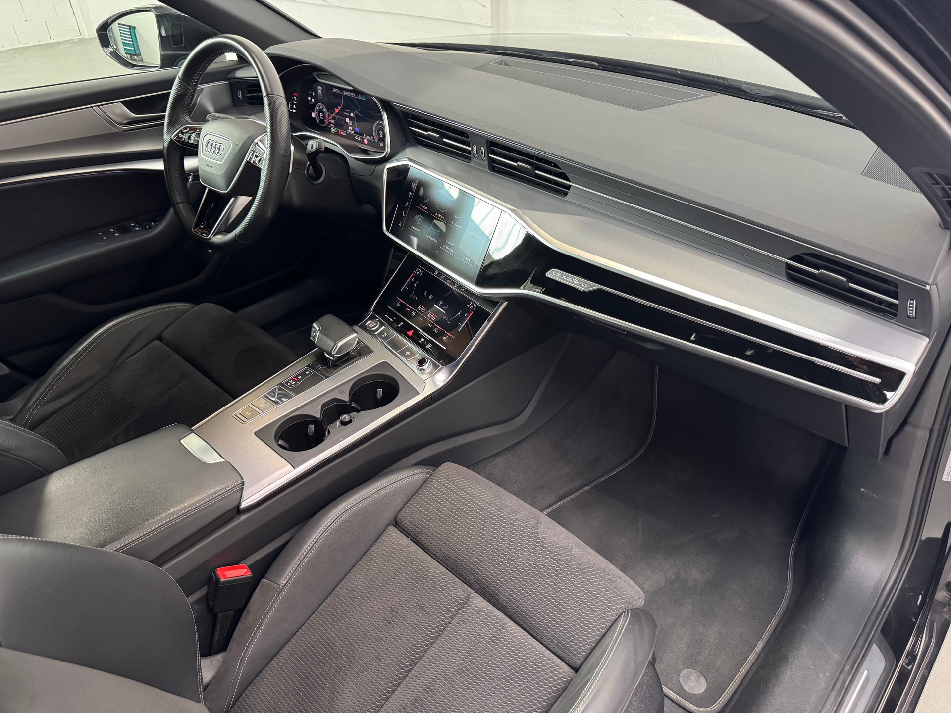 AUDI A6 Avant 45 TDI Sport quattro tiptronic | S-Line-image-11