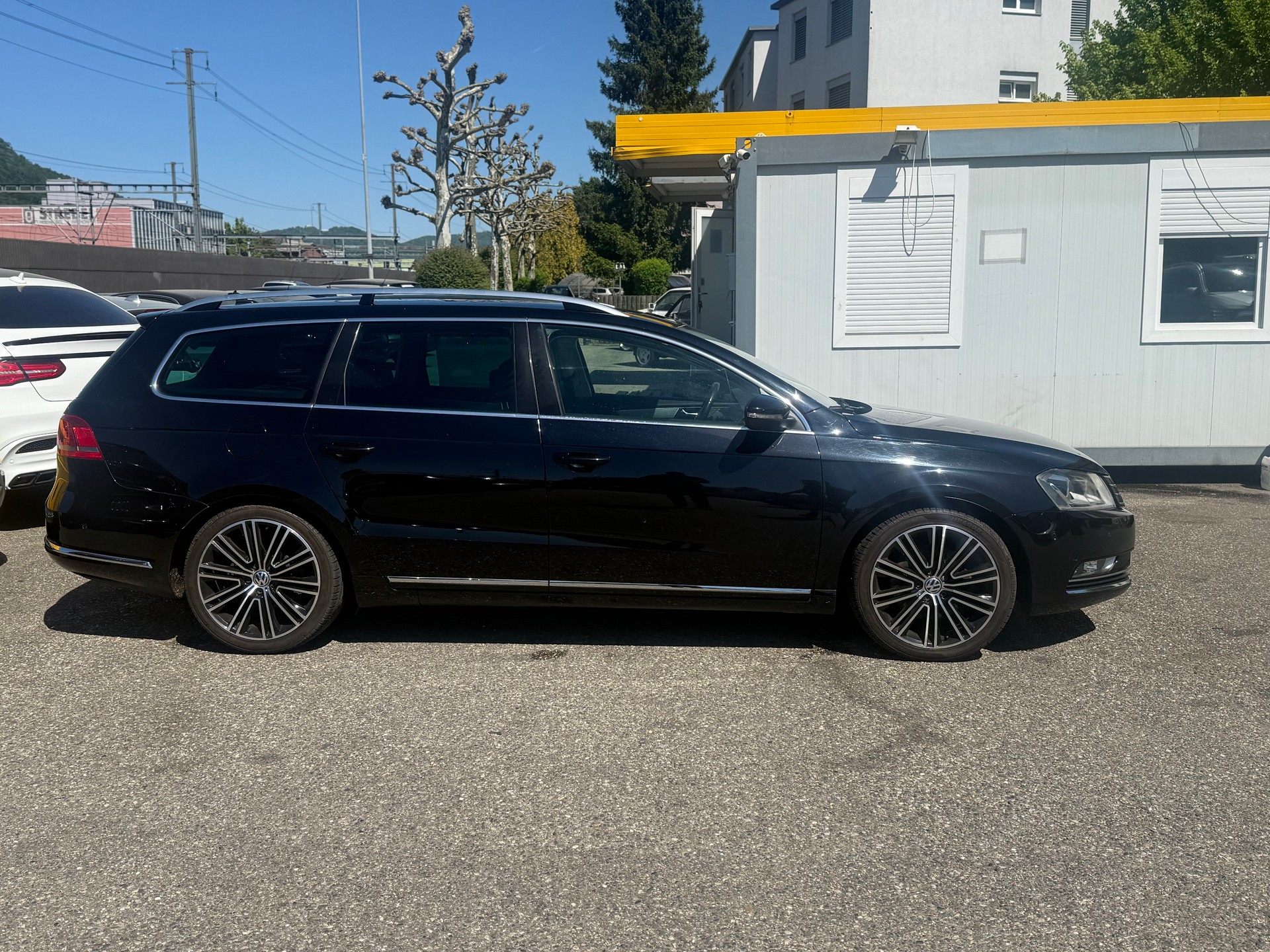 VW Passat Variant 2.0 TSI Highline DSG-image-4