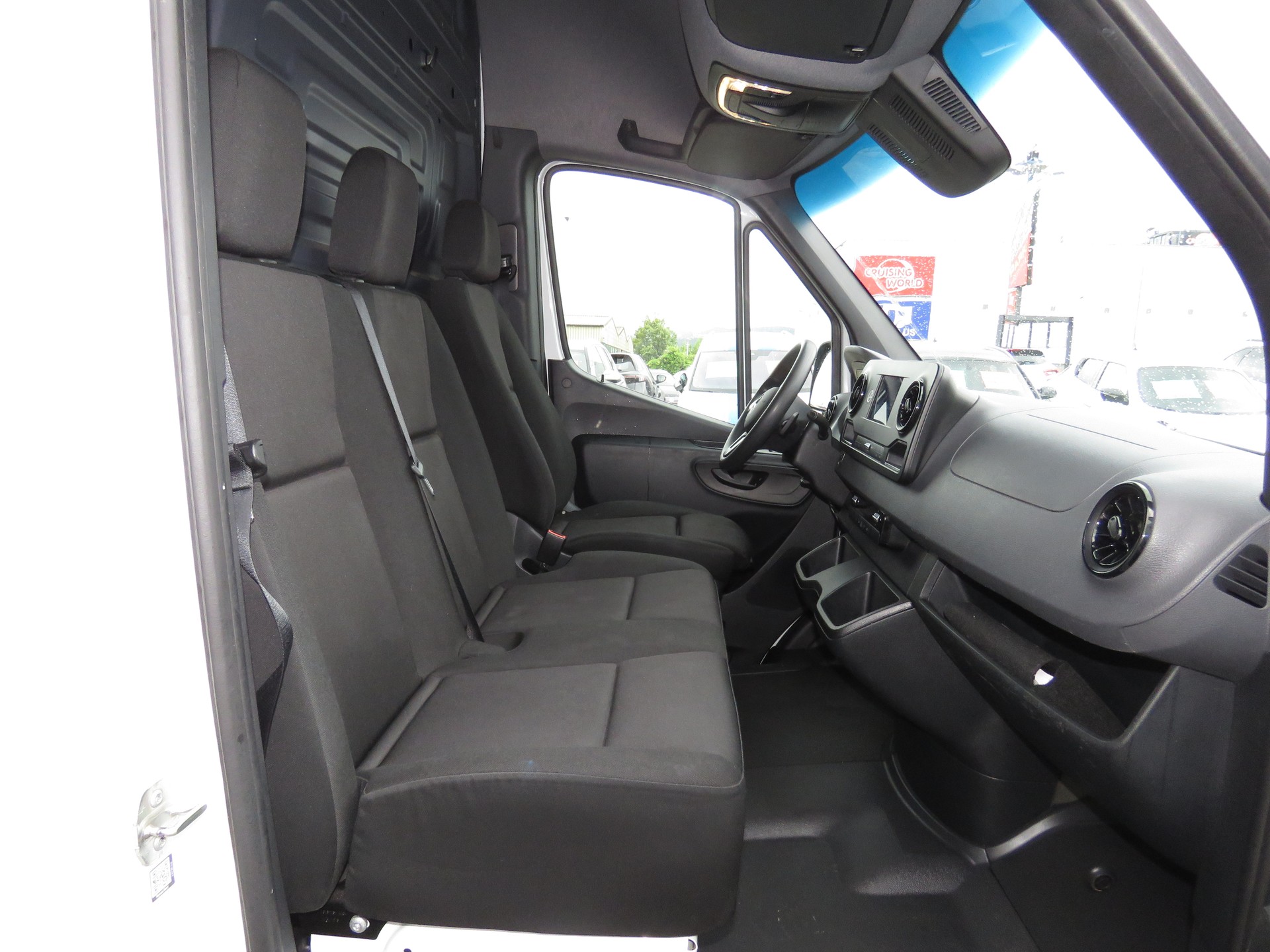 MERCEDES-BENZ Sprinter 315 CDI Lang 9G-TRONIC-image-9