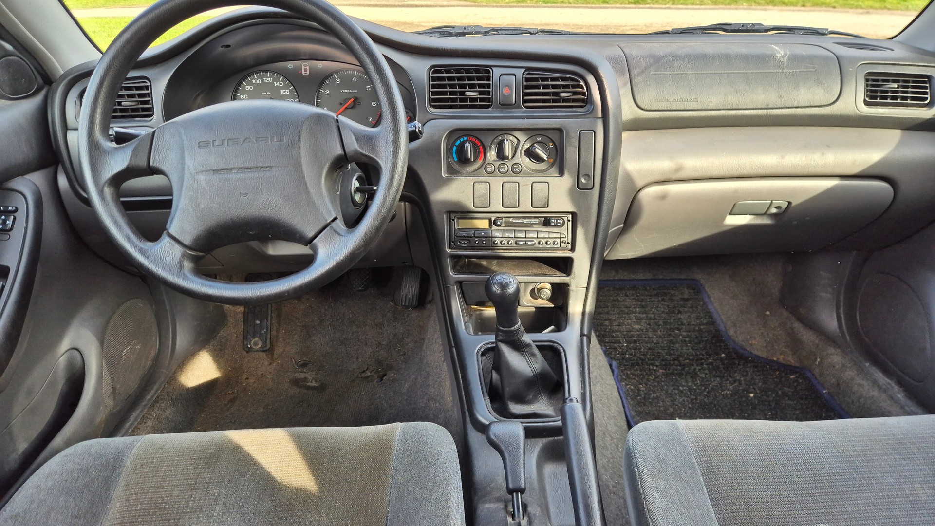 SUBARU Legacy 2.0 Swiss-image-4