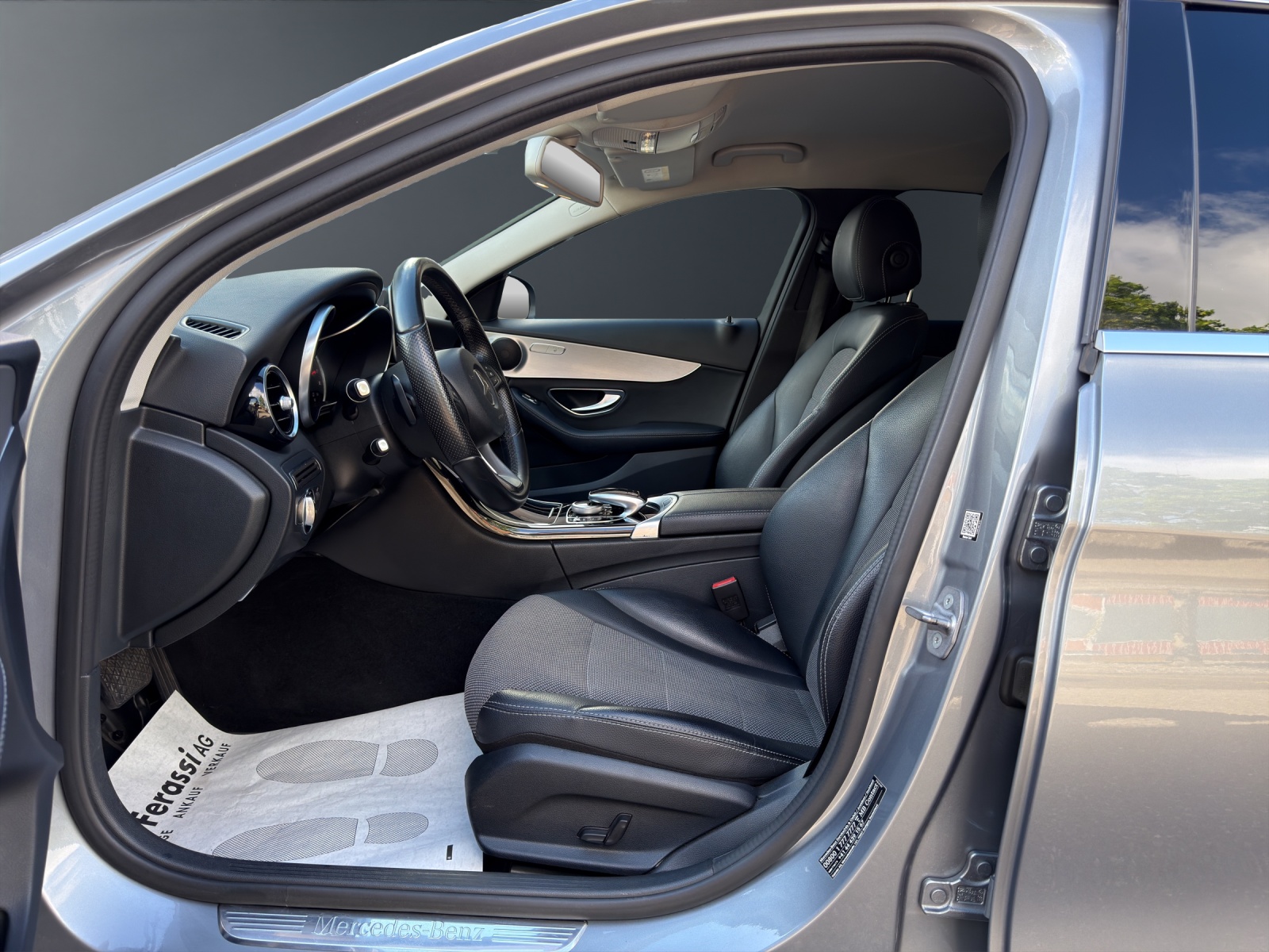 MERCEDES-BENZ C 200 Avantgarde 4Matic 7G-Tronic-image-14