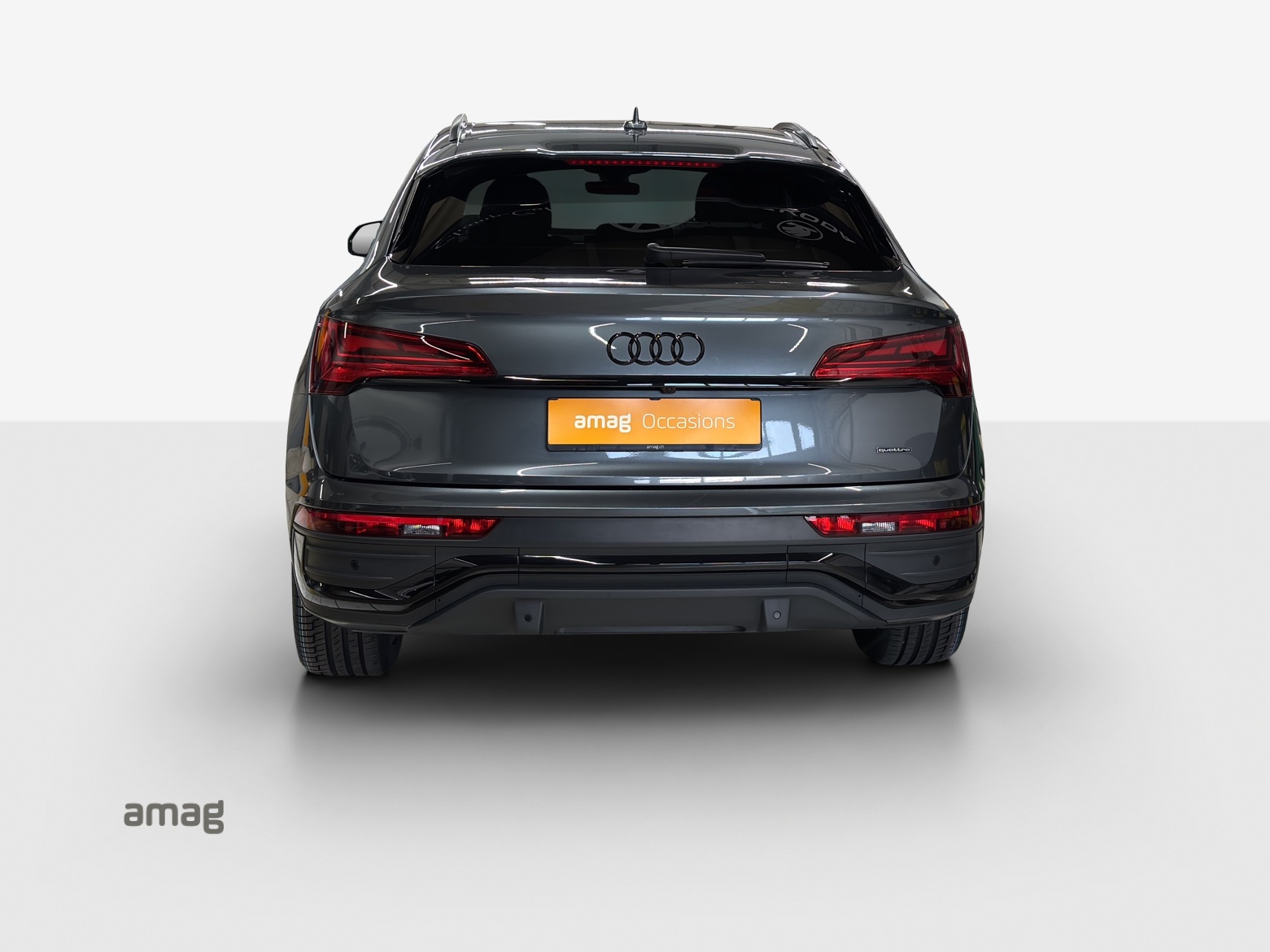 AUDI Q5 Sportback 50 TFSI e PHEV Black Edition quattro S-tronic-showroom-element-3