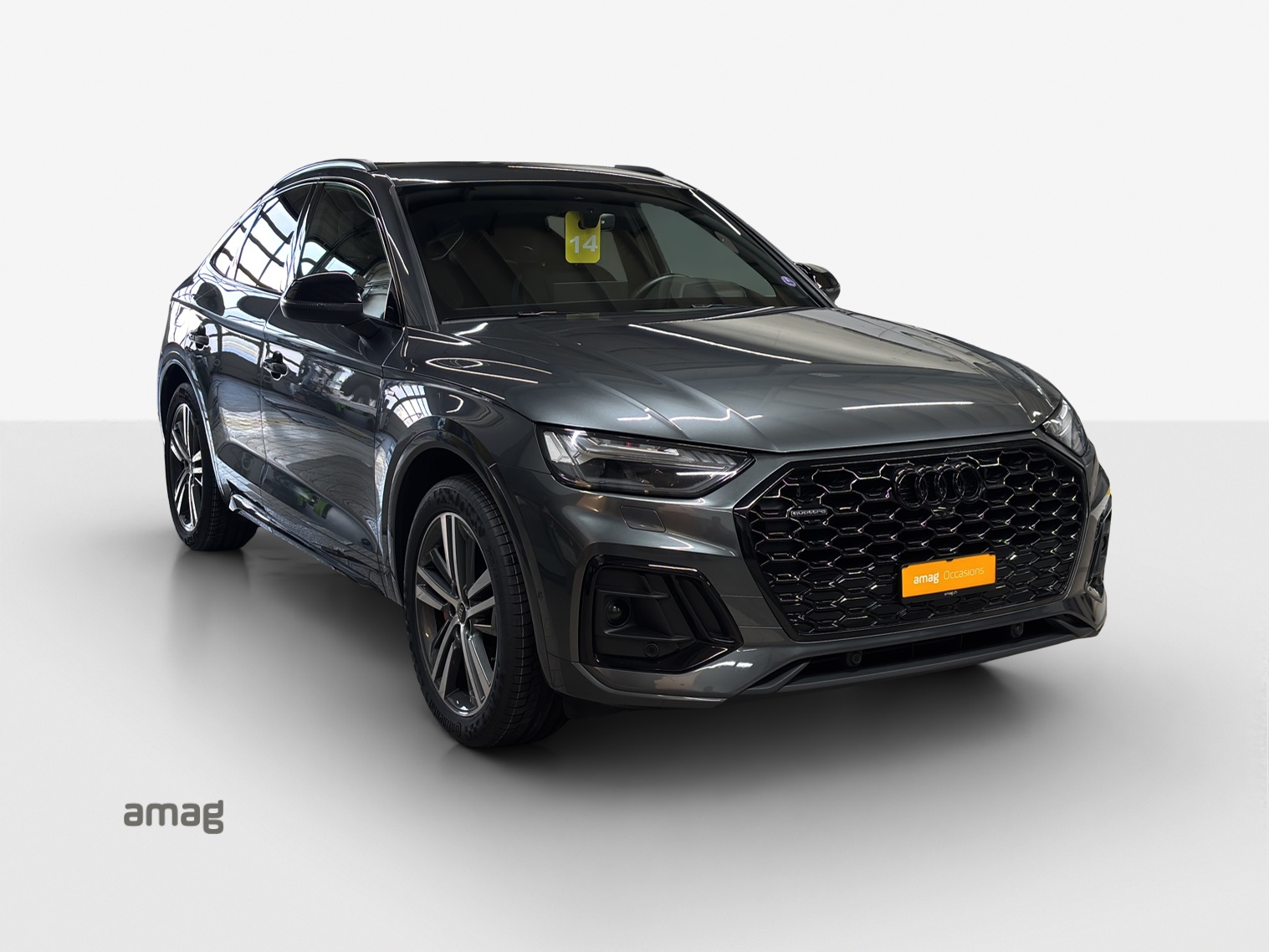 AUDI Q5 Sportback 50 TFSI e PHEV Black Edition quattro S-tronic-image-5