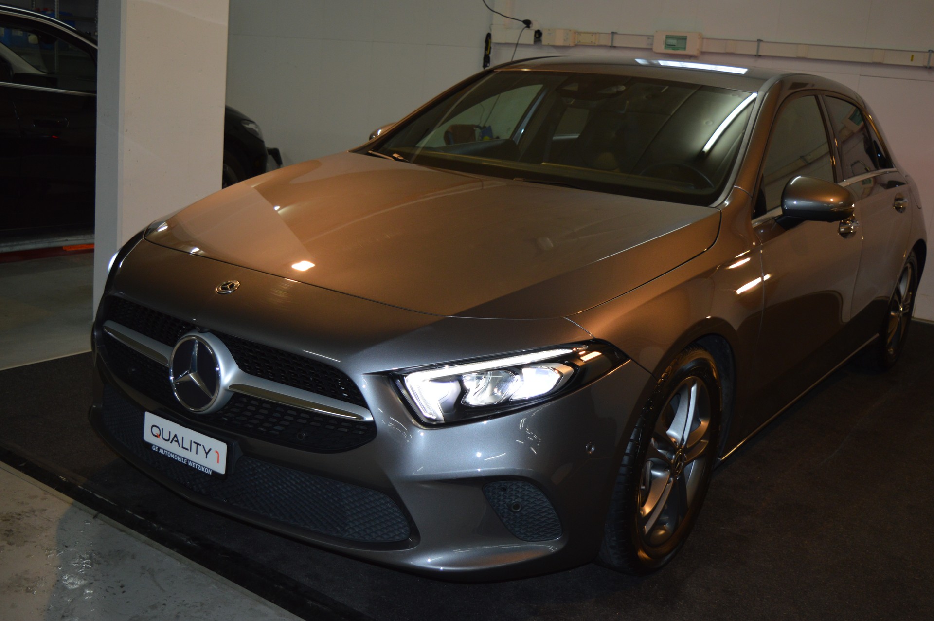 MERCEDES-BENZ A 200 Style 7G-DCT