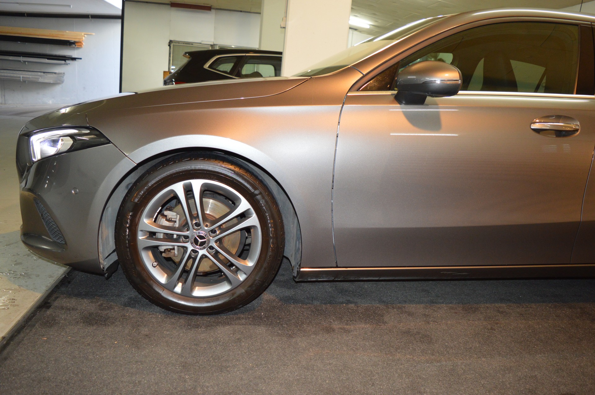 MERCEDES-BENZ A 200 Style 7G-DCT-image-11