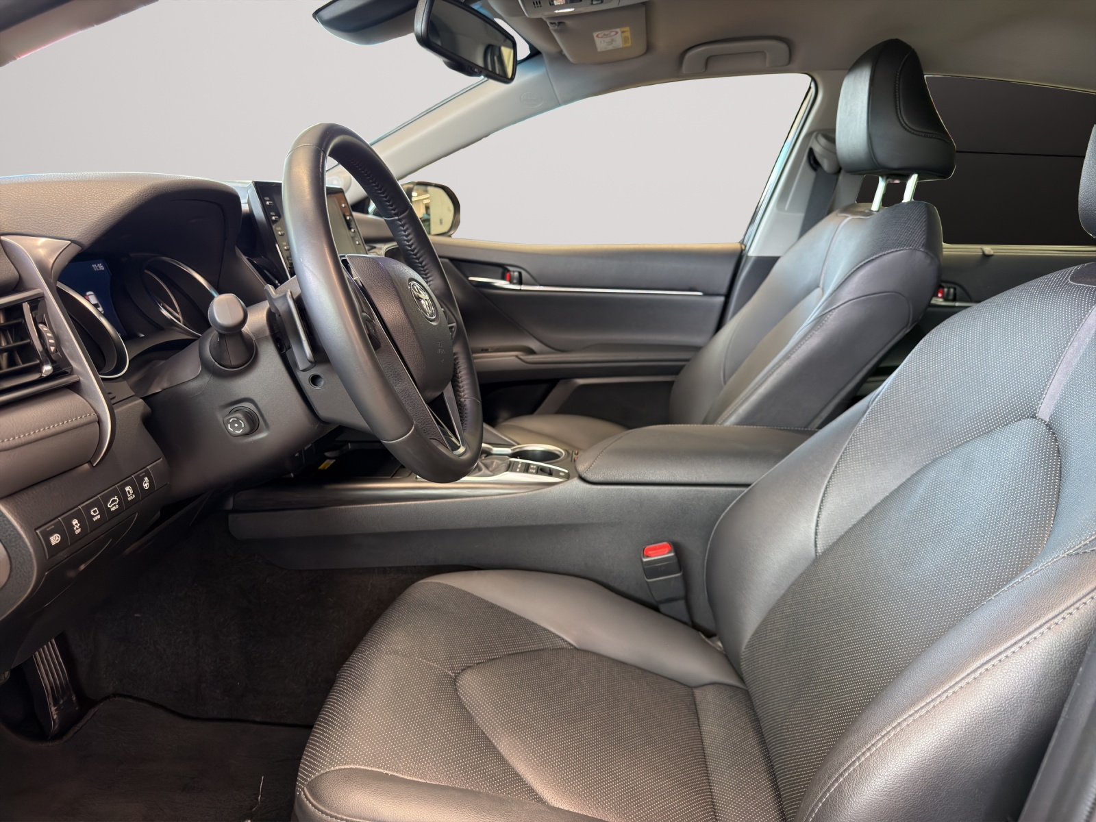 TOYOTA Camry 2.5 HSD e-CVT Prem.-image-6