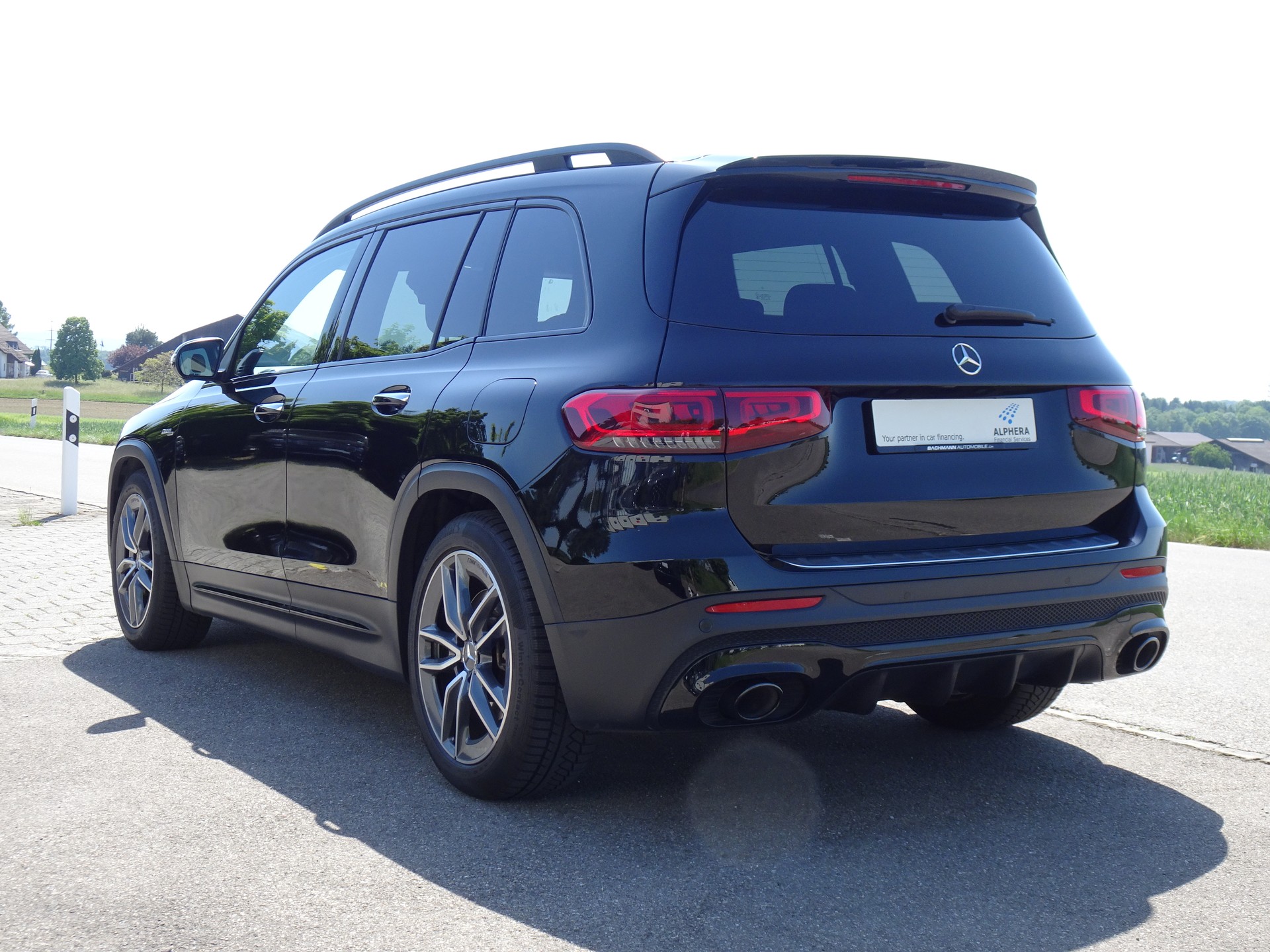 MERCEDES-BENZ GLB 35 AMG 4 MATIC 8G-Tronic-image-2
