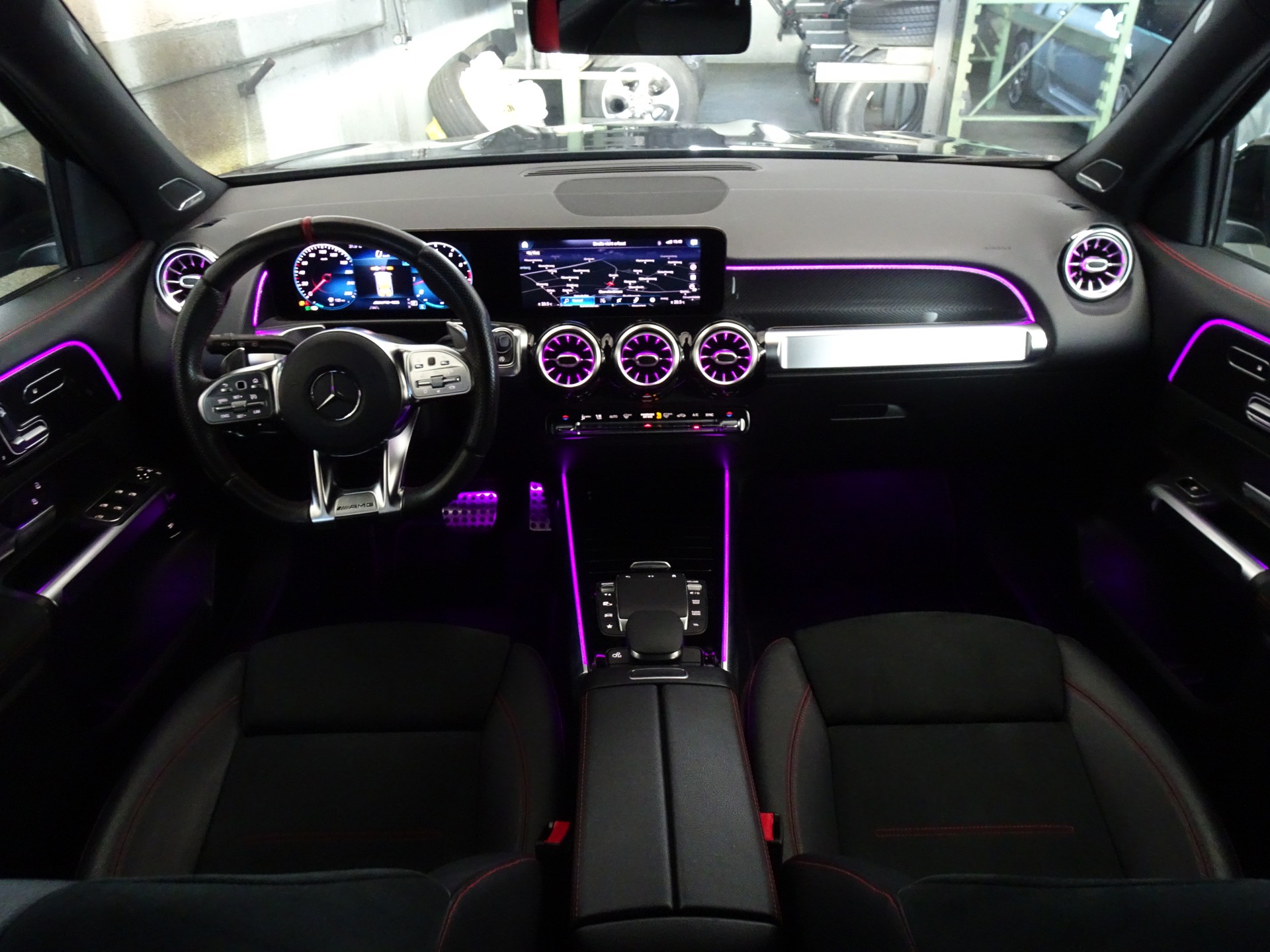 MERCEDES-BENZ GLB 35 AMG 4 MATIC 8G-Tronic-image-13