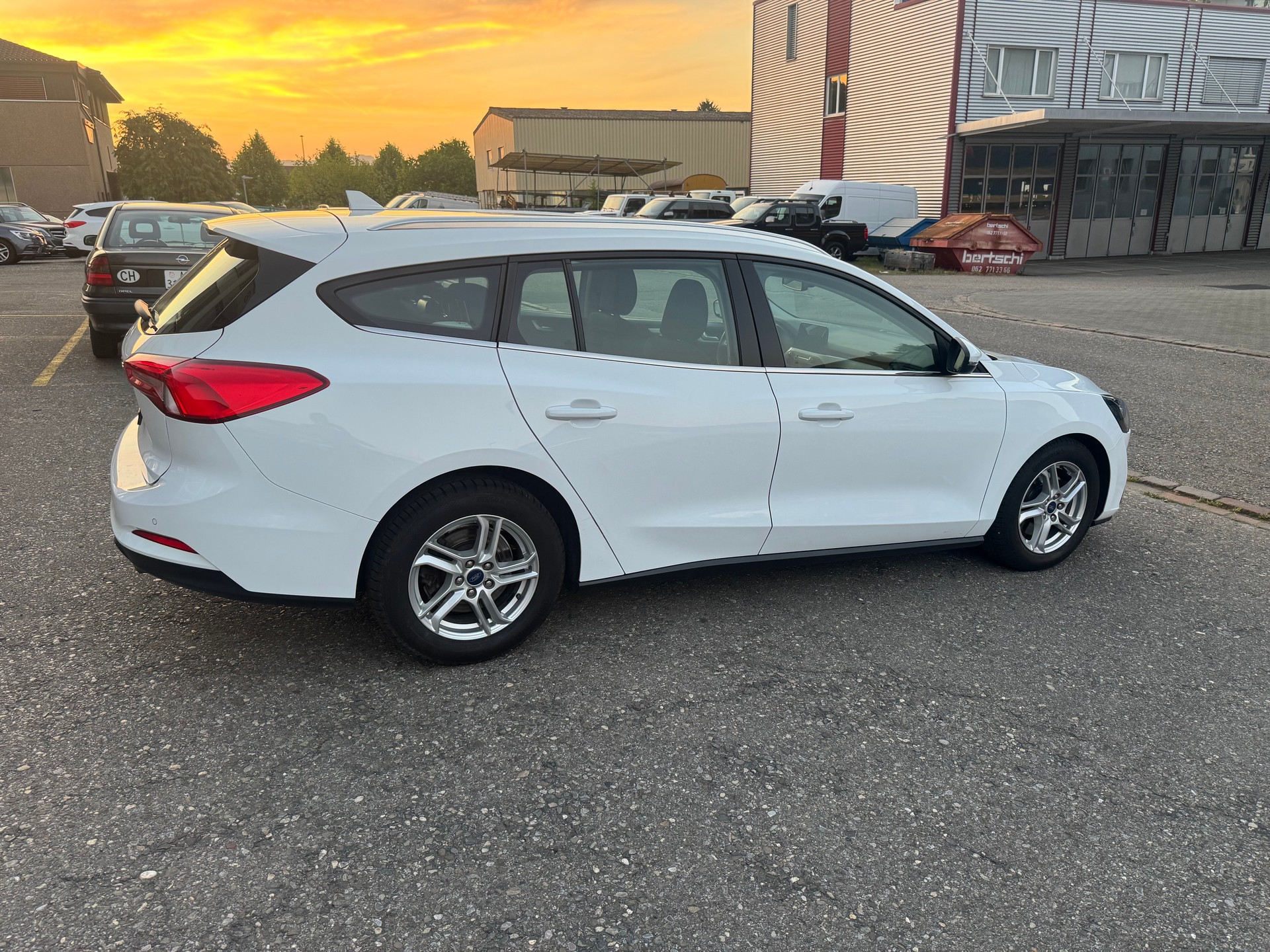 FORD Focus 1.5 TDCi Trend Automatic-showroom-element-3