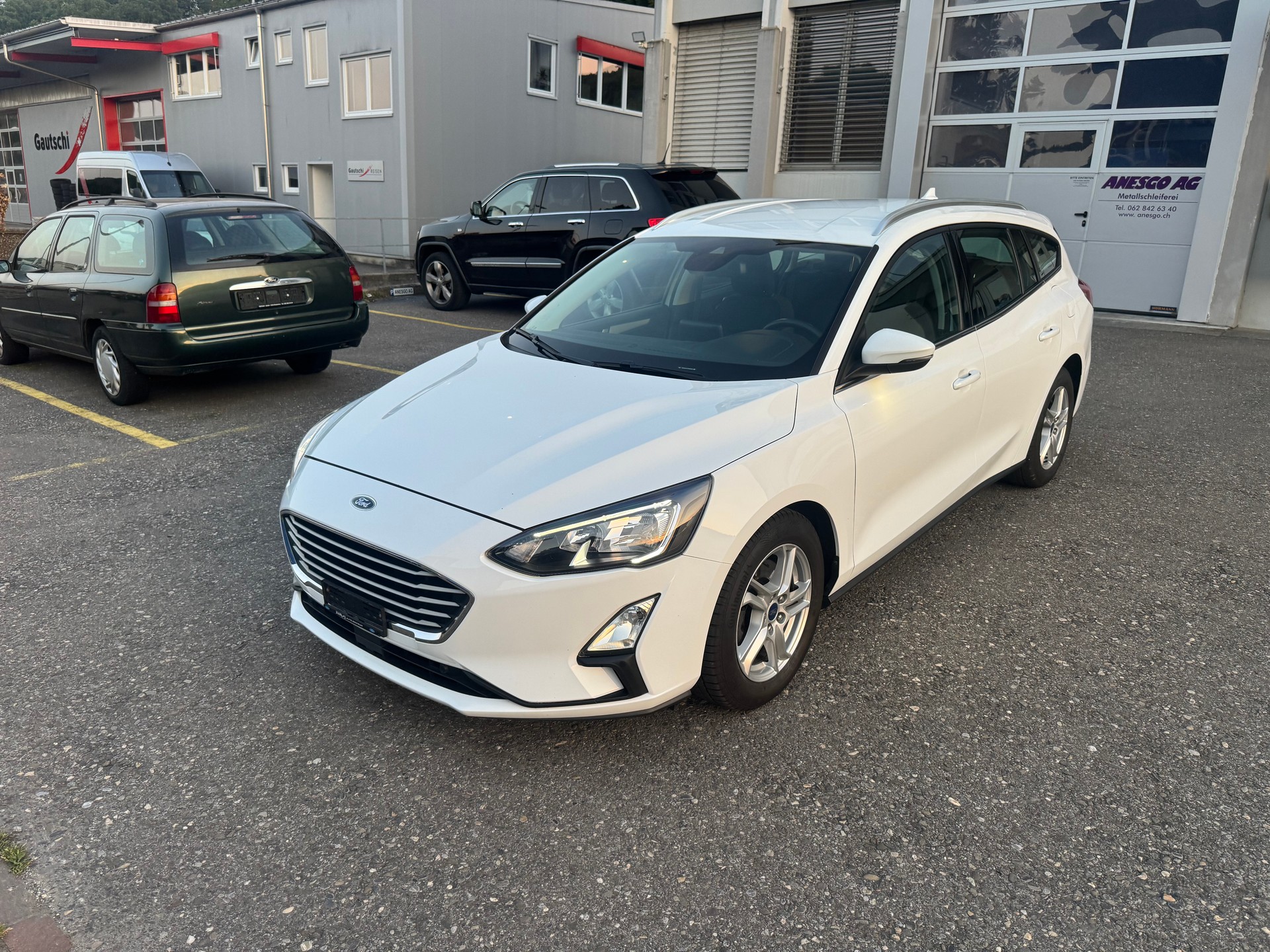 FORD Focus 1.5 TDCi Trend Automatic-showroom-element-1