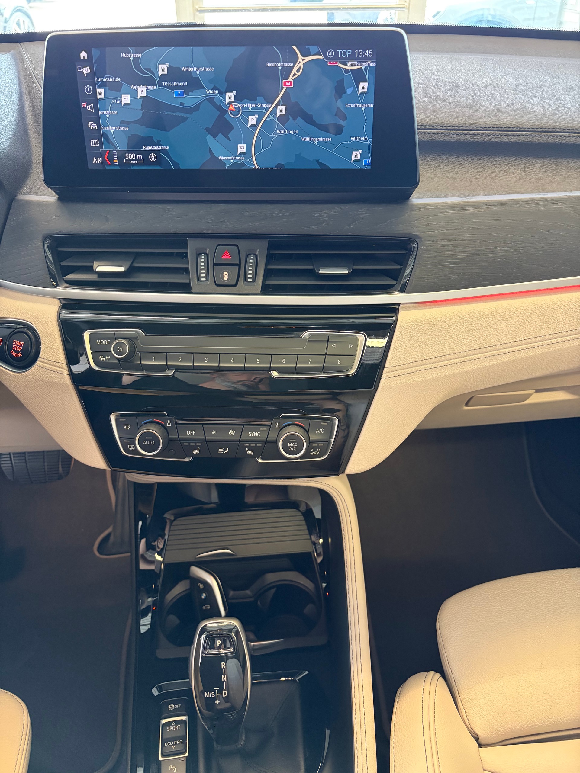 BMW X1 xDrive 20d xLine | CH | Gratis Service | Navi Plus | LED | PANORAMA | Leder Oyster | TOP AUSSTATTUNG | AHK |-image-13