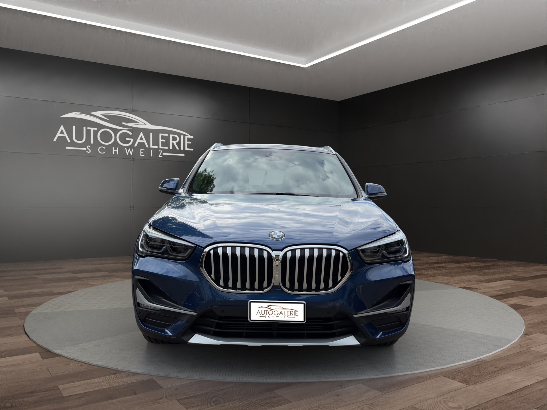 BMW X1 xDrive 20d xLine | CH | Gratis Service | Navi Plus | LED | PANORAMA | Leder Oyster | TOP AUSSTATTUNG | AHK |-image-1