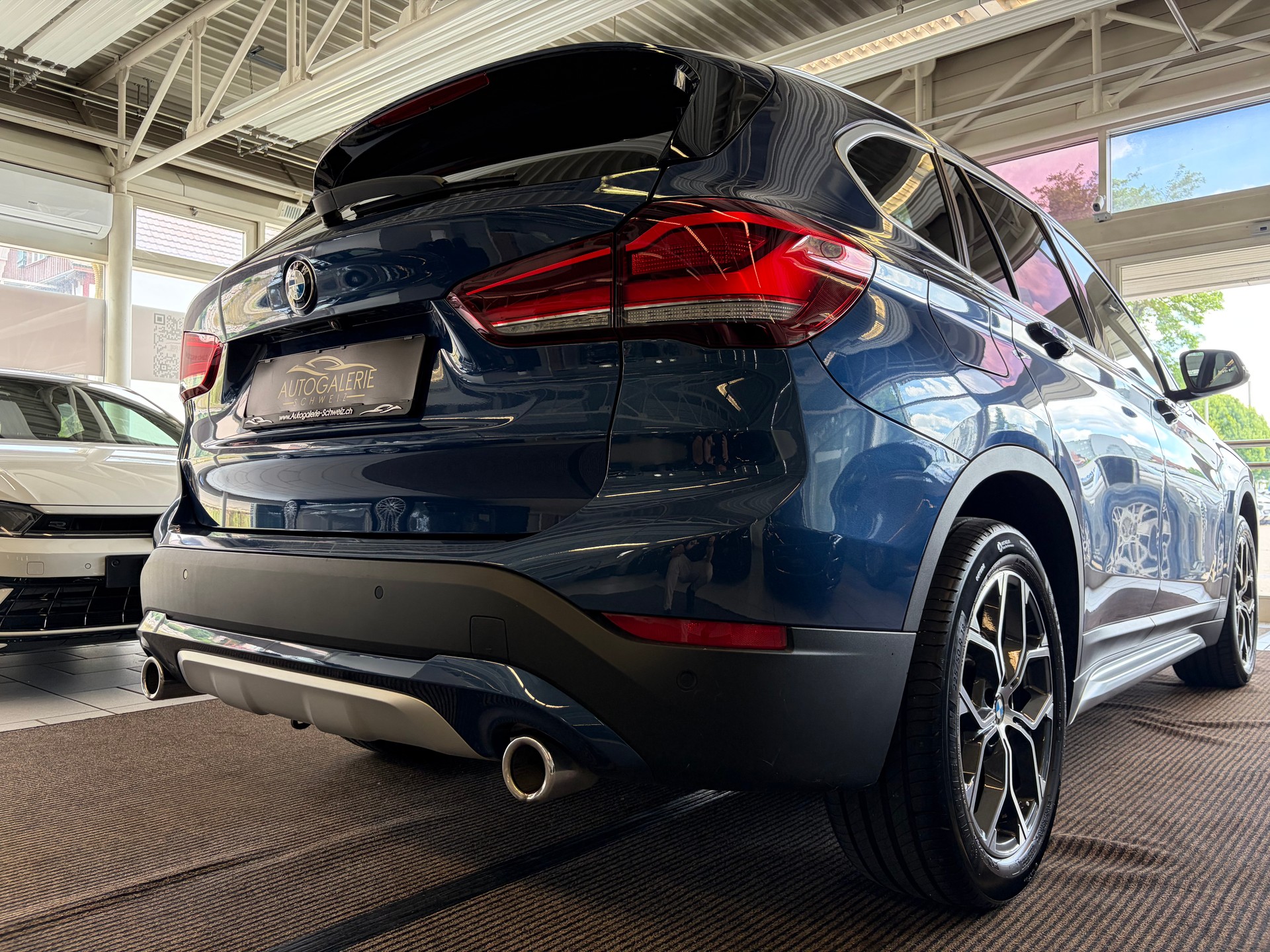 BMW X1 xDrive 20d xLine | CH | Gratis Service | Navi Plus | LED | PANORAMA | Leder Oyster | TOP AUSSTATTUNG | AHK |-image-27